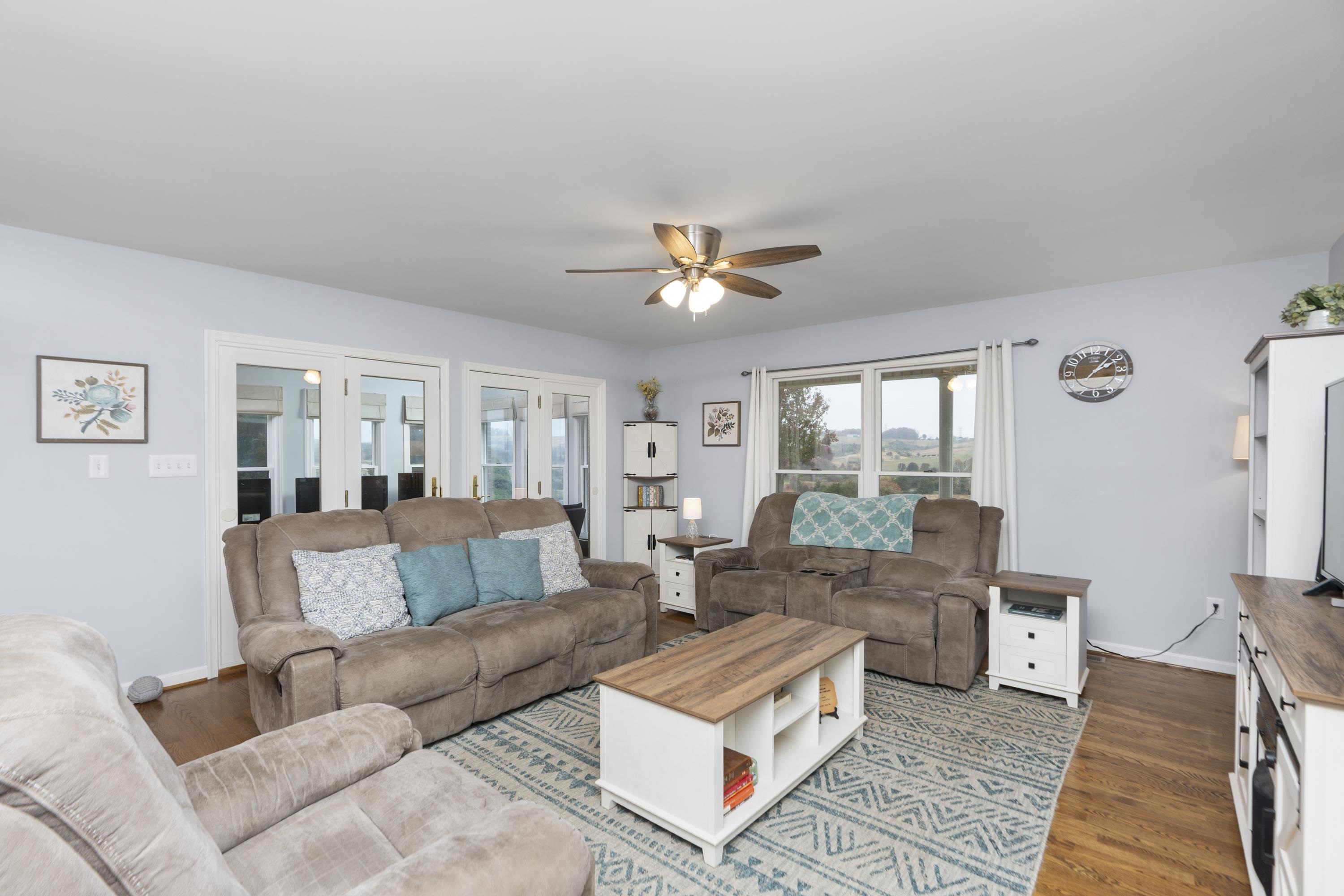 1197 ENTRY SCHOOL RD