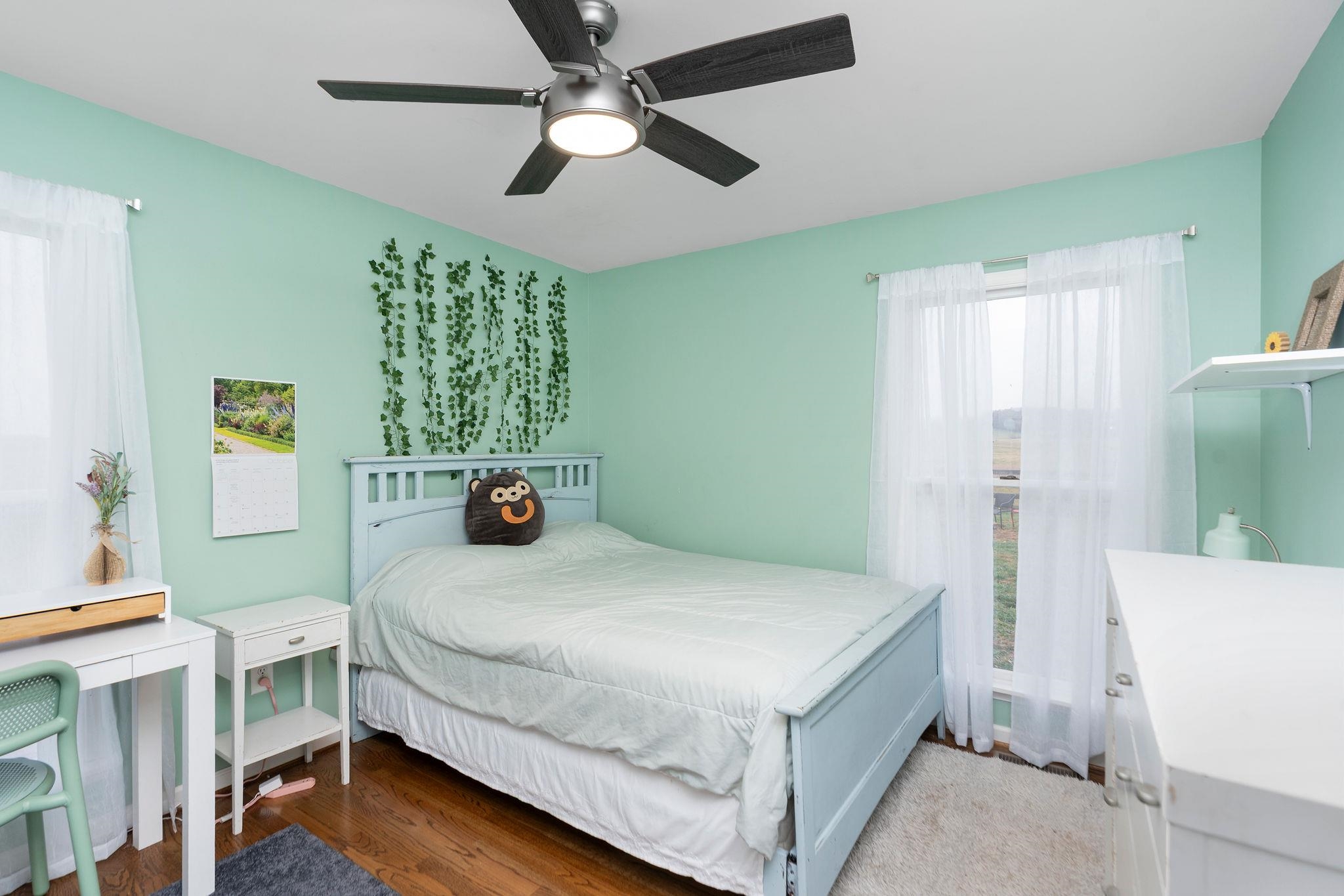 1197 ENTRY SCHOOL RD