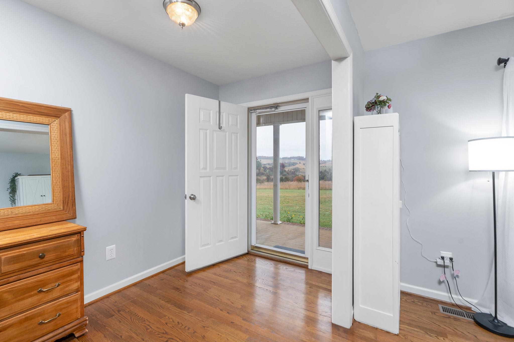 1197 ENTRY SCHOOL RD