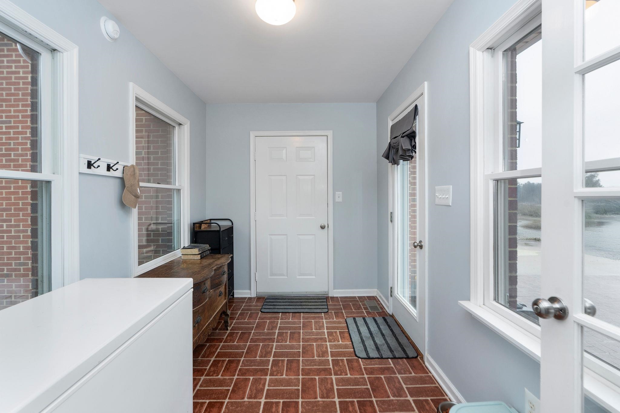 1197 ENTRY SCHOOL RD