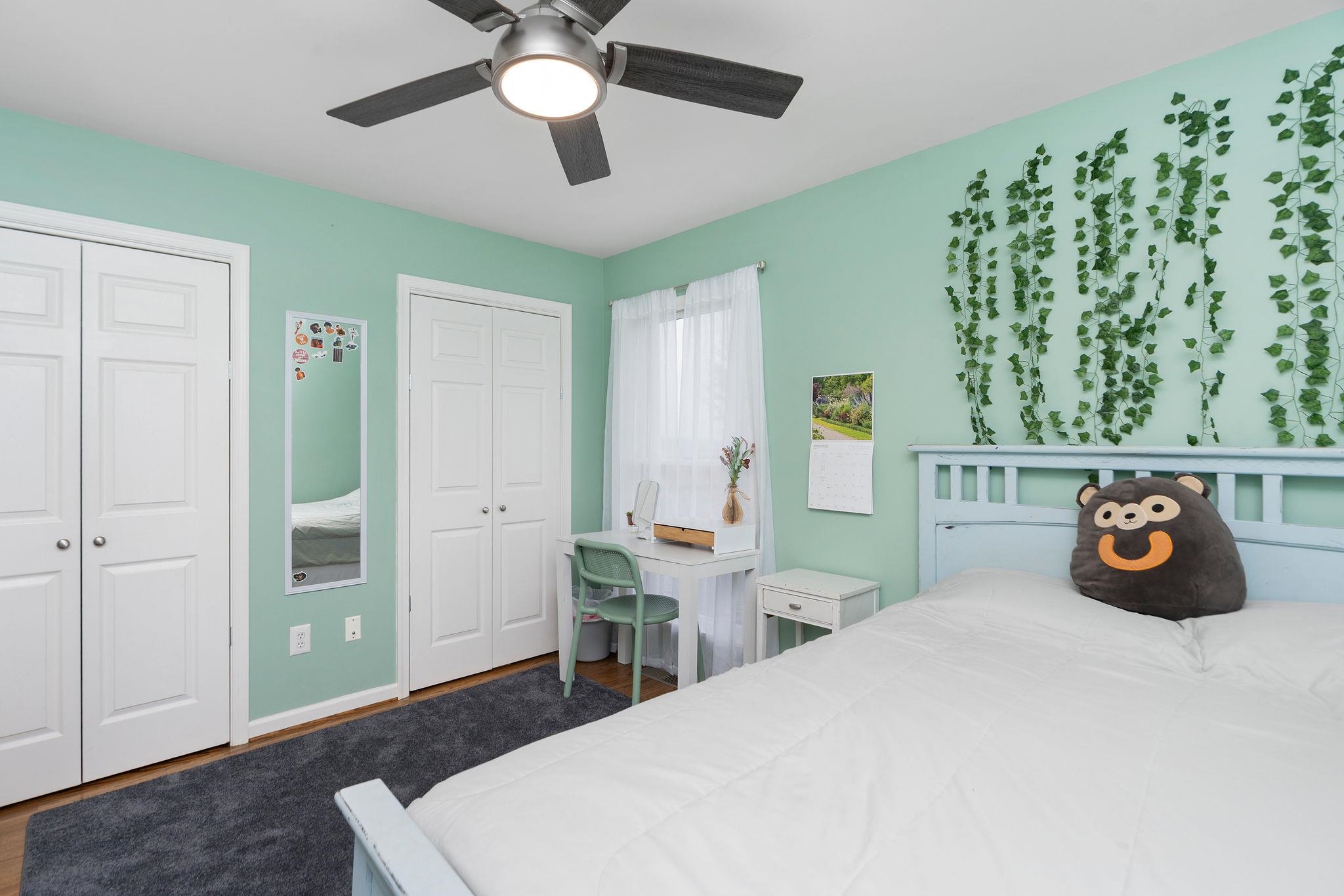 1197 ENTRY SCHOOL RD