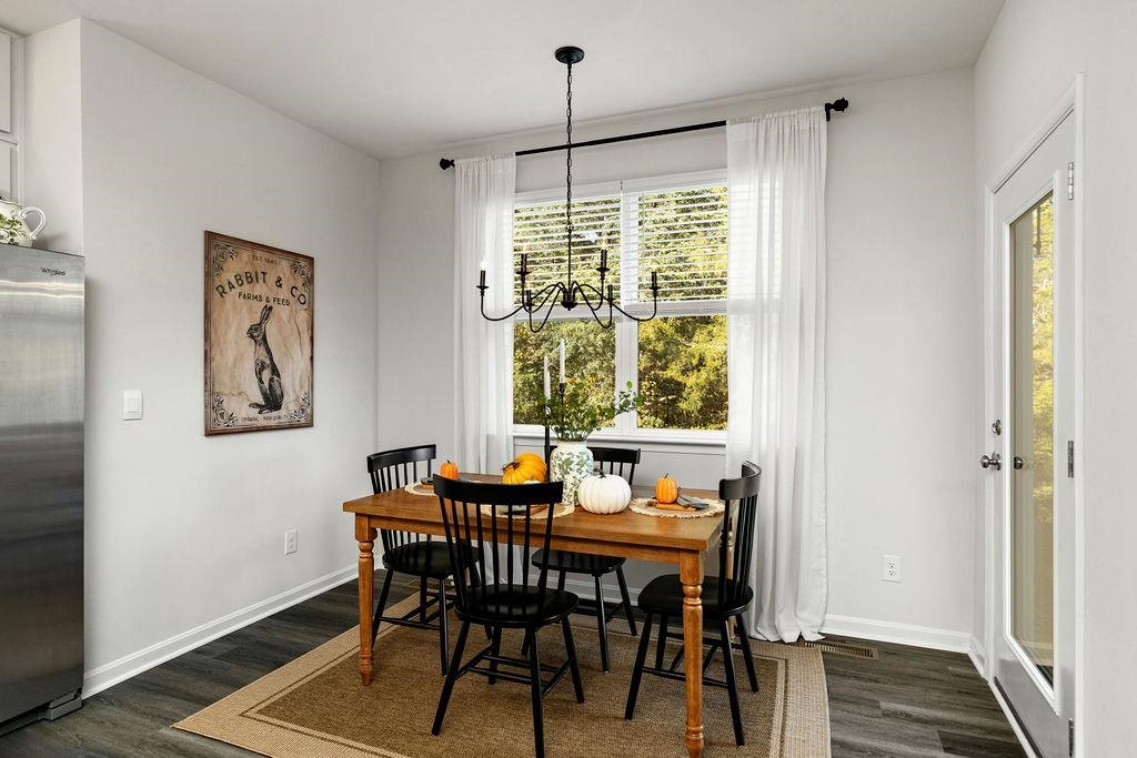 411 STONEWALL JACKSON BLVD