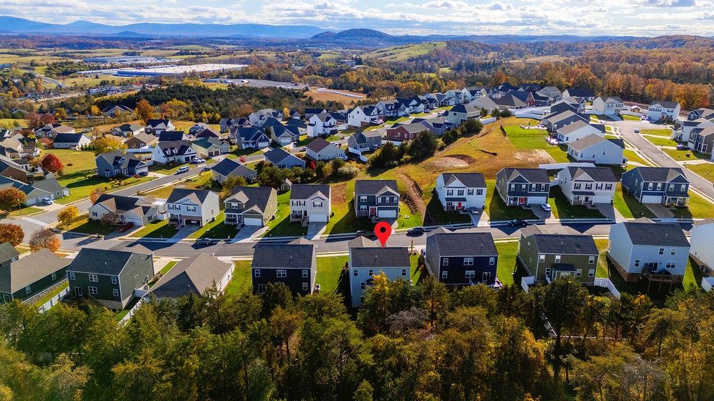 411 STONEWALL JACKSON BLVD