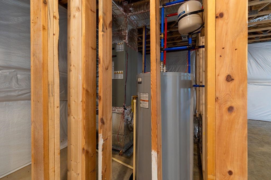 411 STONEWALL JACKSON BLVD