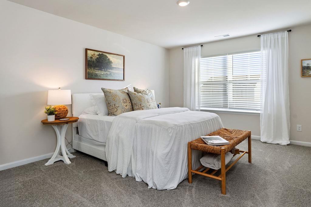 411 STONEWALL JACKSON BLVD