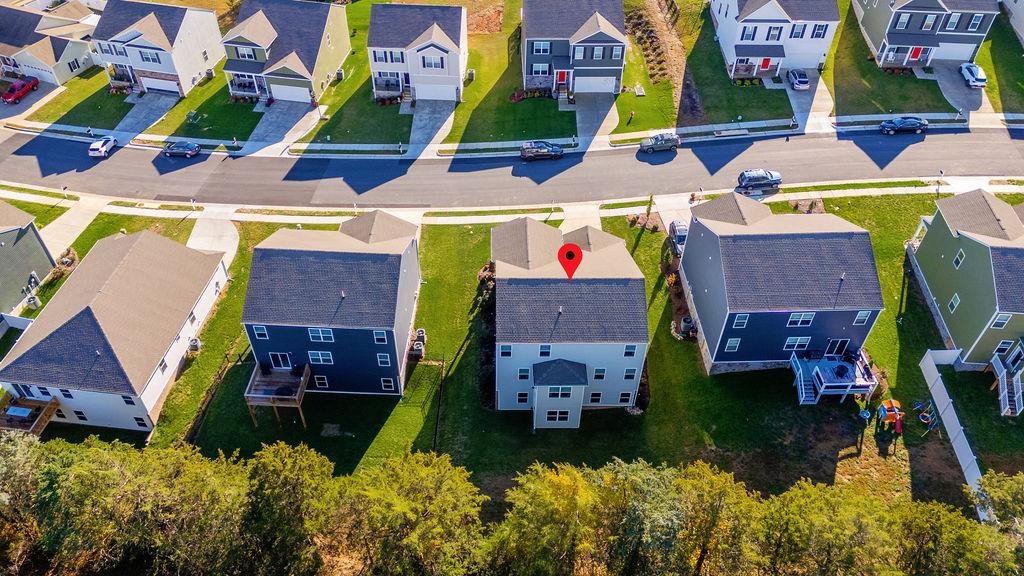 411 STONEWALL JACKSON BLVD