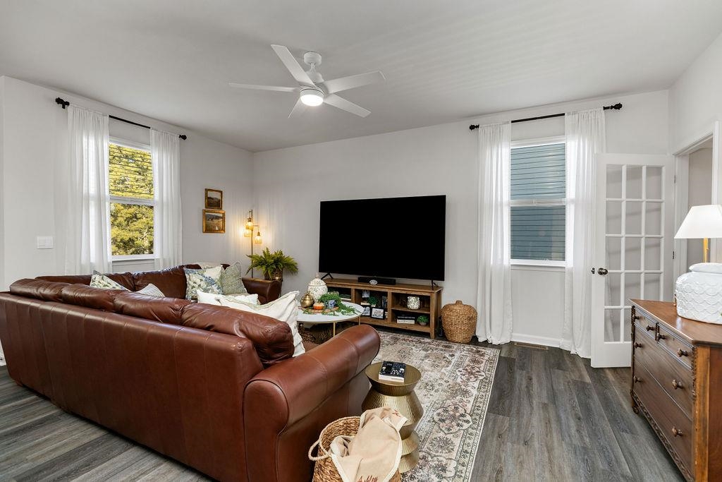 411 STONEWALL JACKSON BLVD