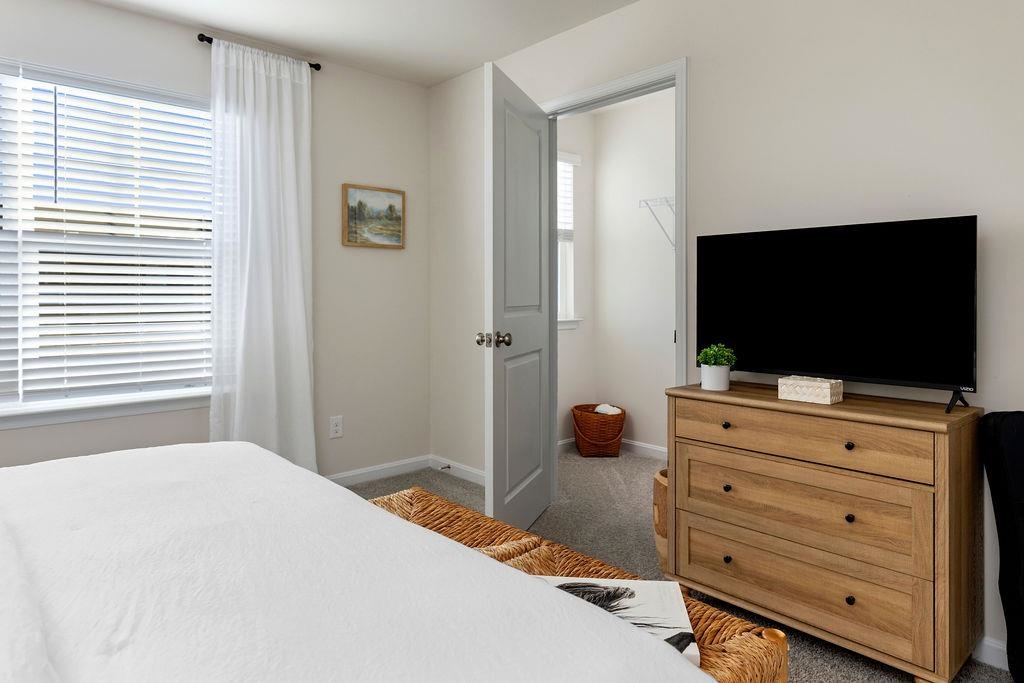 411 STONEWALL JACKSON BLVD