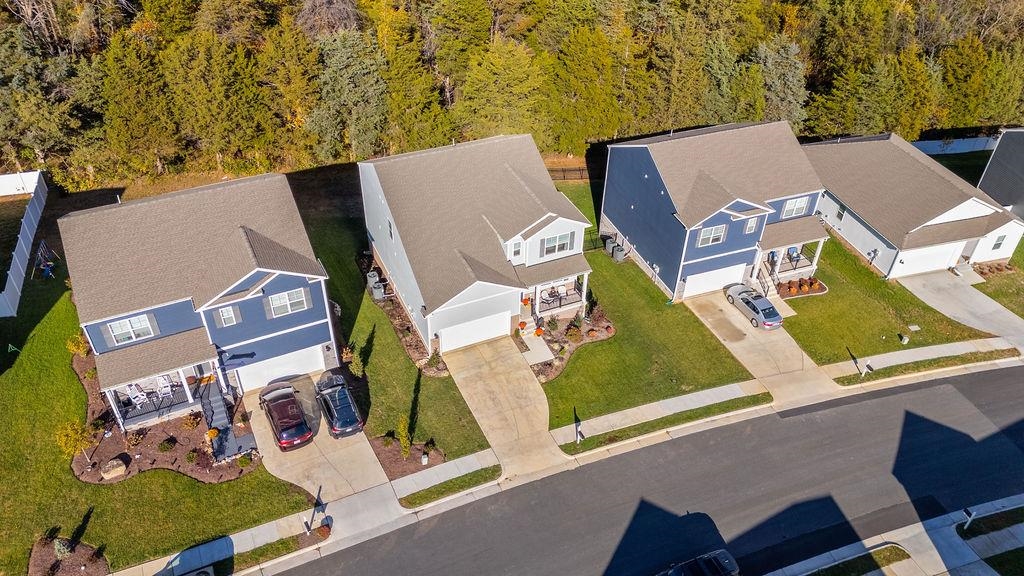 411 STONEWALL JACKSON BLVD