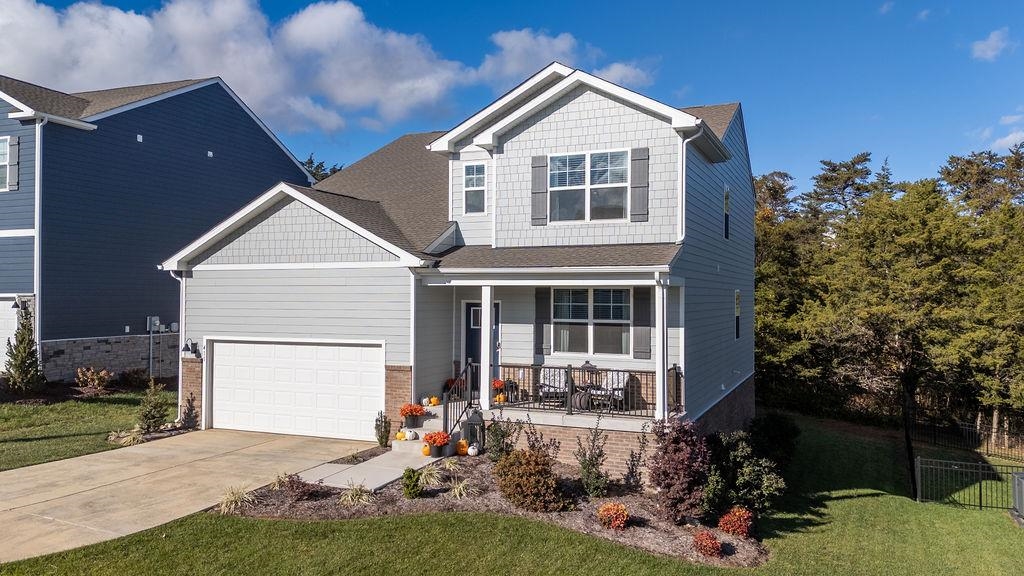 411 STONEWALL JACKSON BLVD