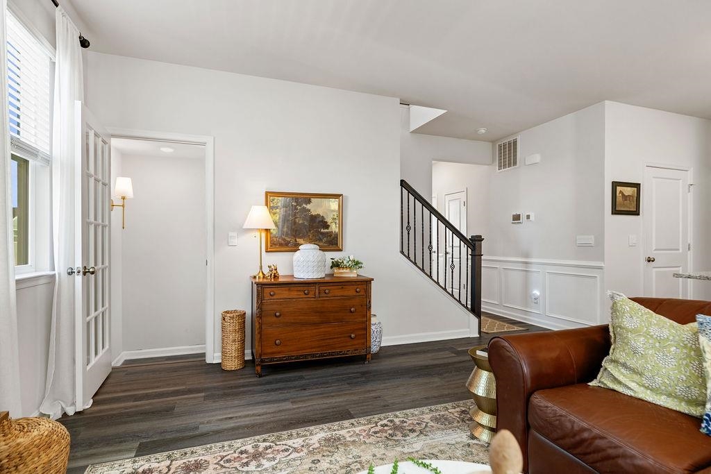 411 STONEWALL JACKSON BLVD