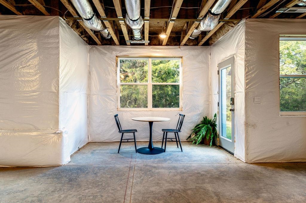 411 STONEWALL JACKSON BLVD