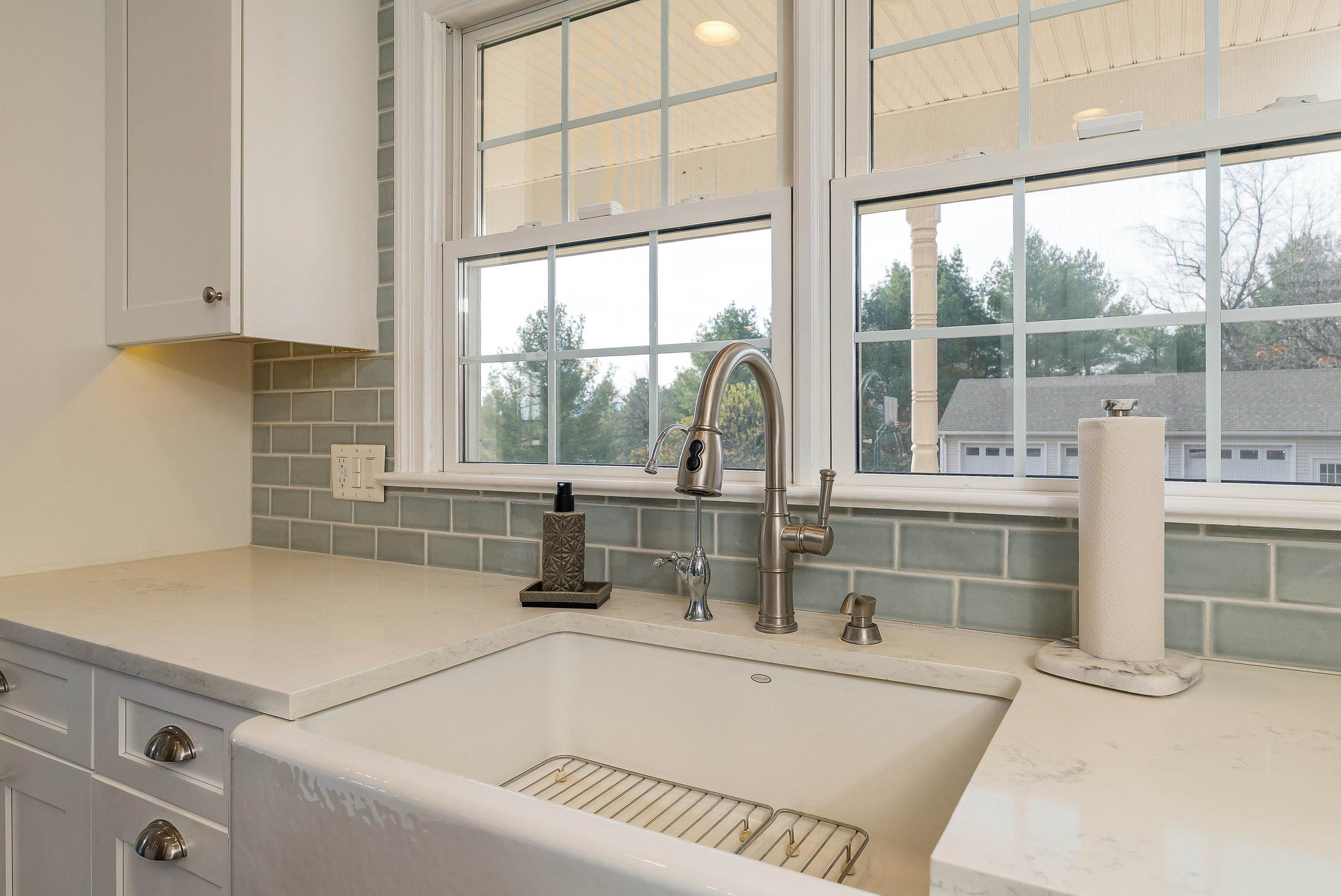 746 CHRISTIANS CREEK RD