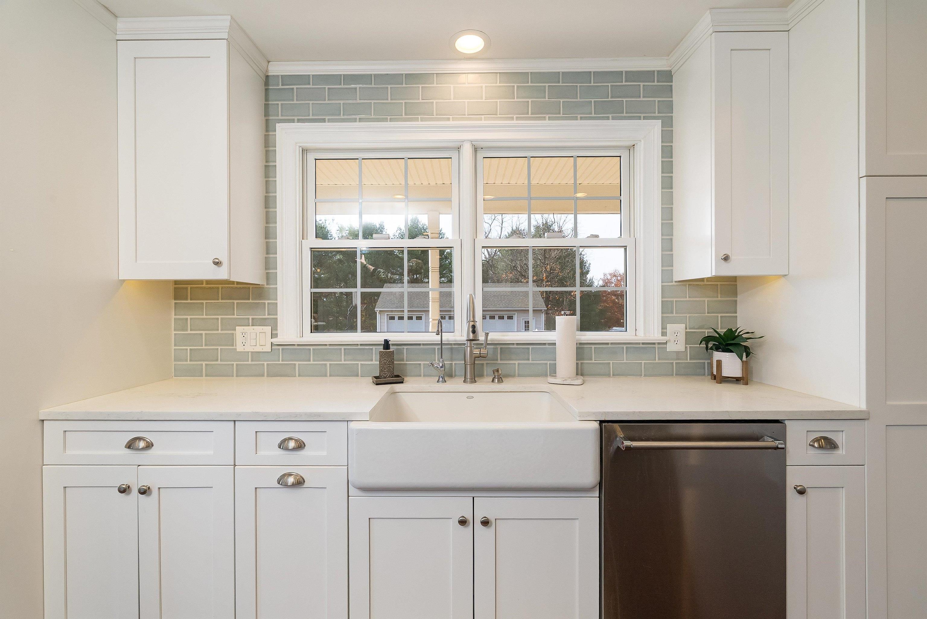 746 CHRISTIANS CREEK RD