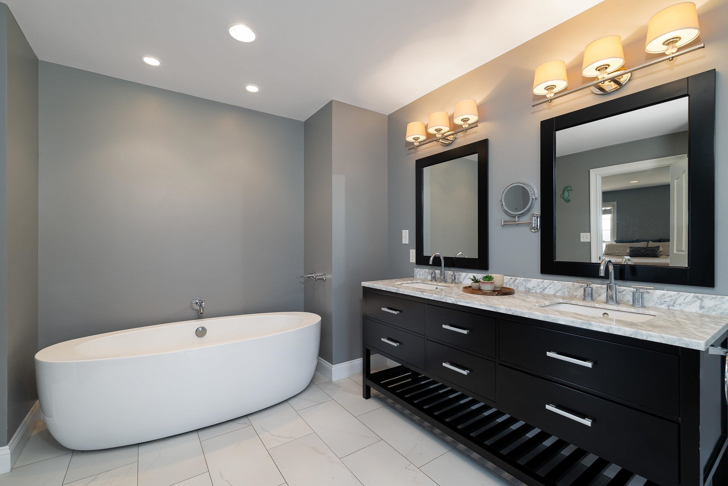 746 CHRISTIANS CREEK RD