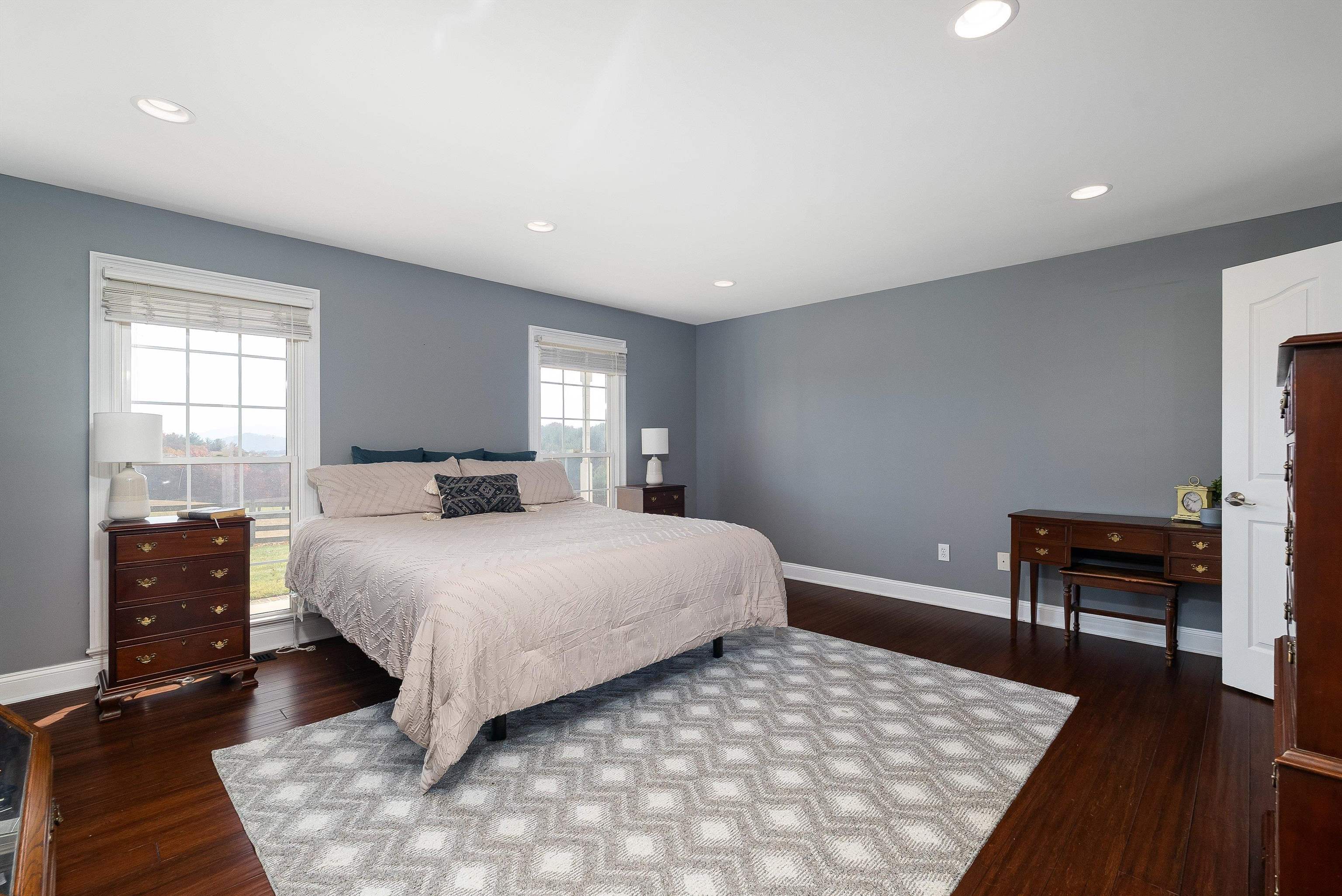 746 CHRISTIANS CREEK RD