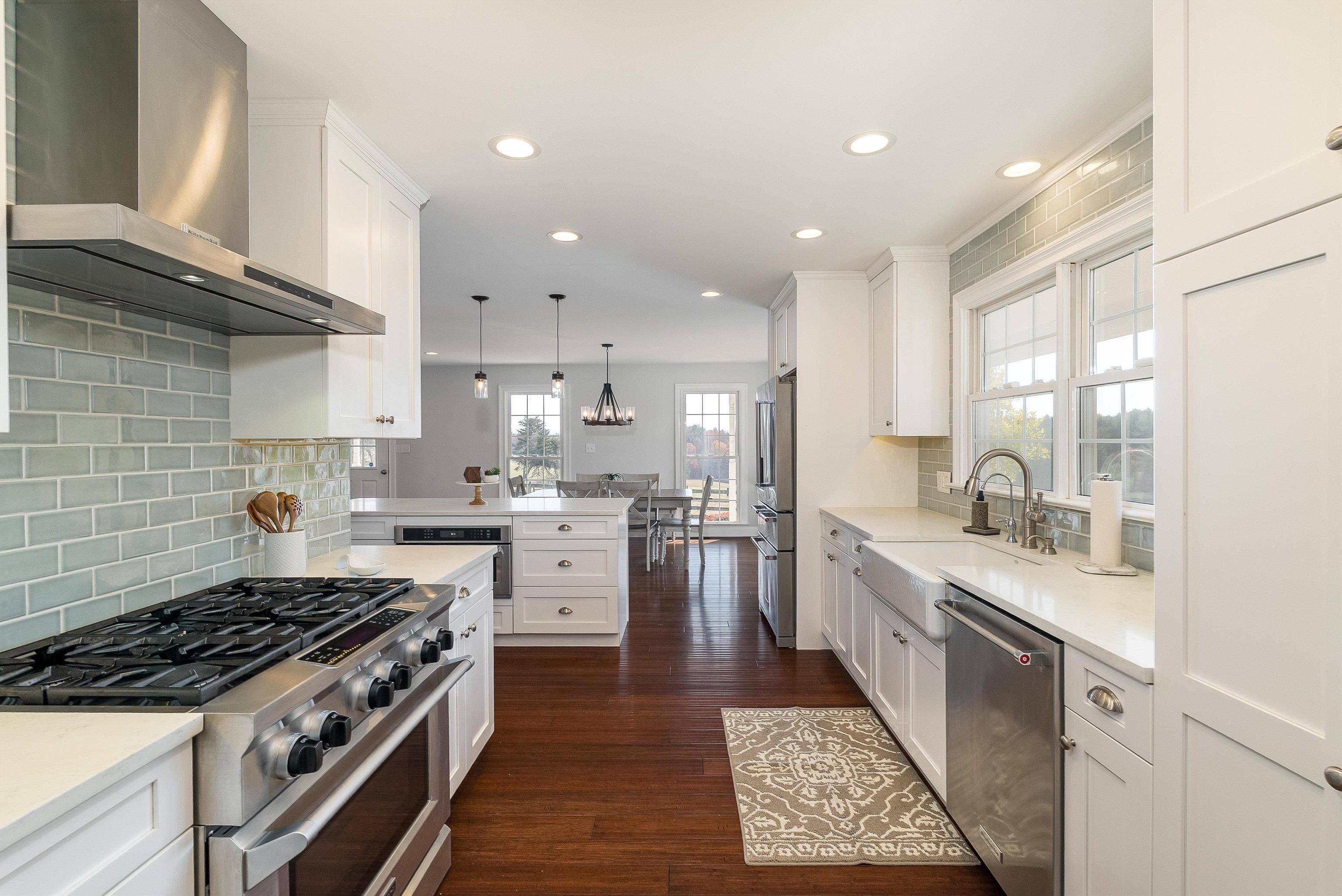 746 CHRISTIANS CREEK RD