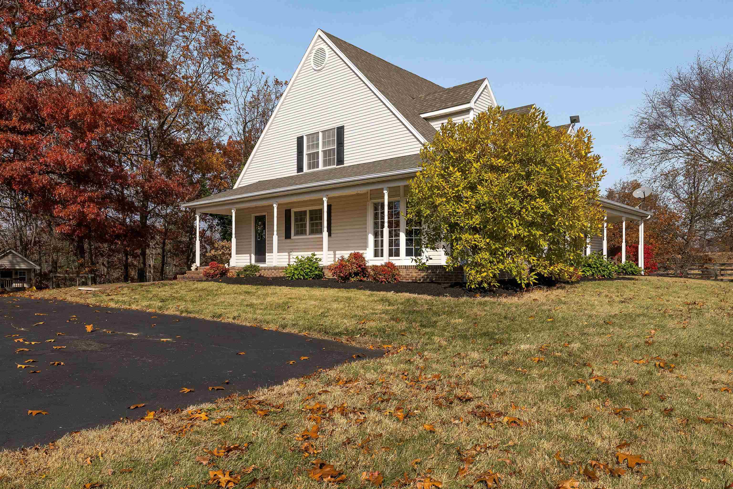 746 CHRISTIANS CREEK RD