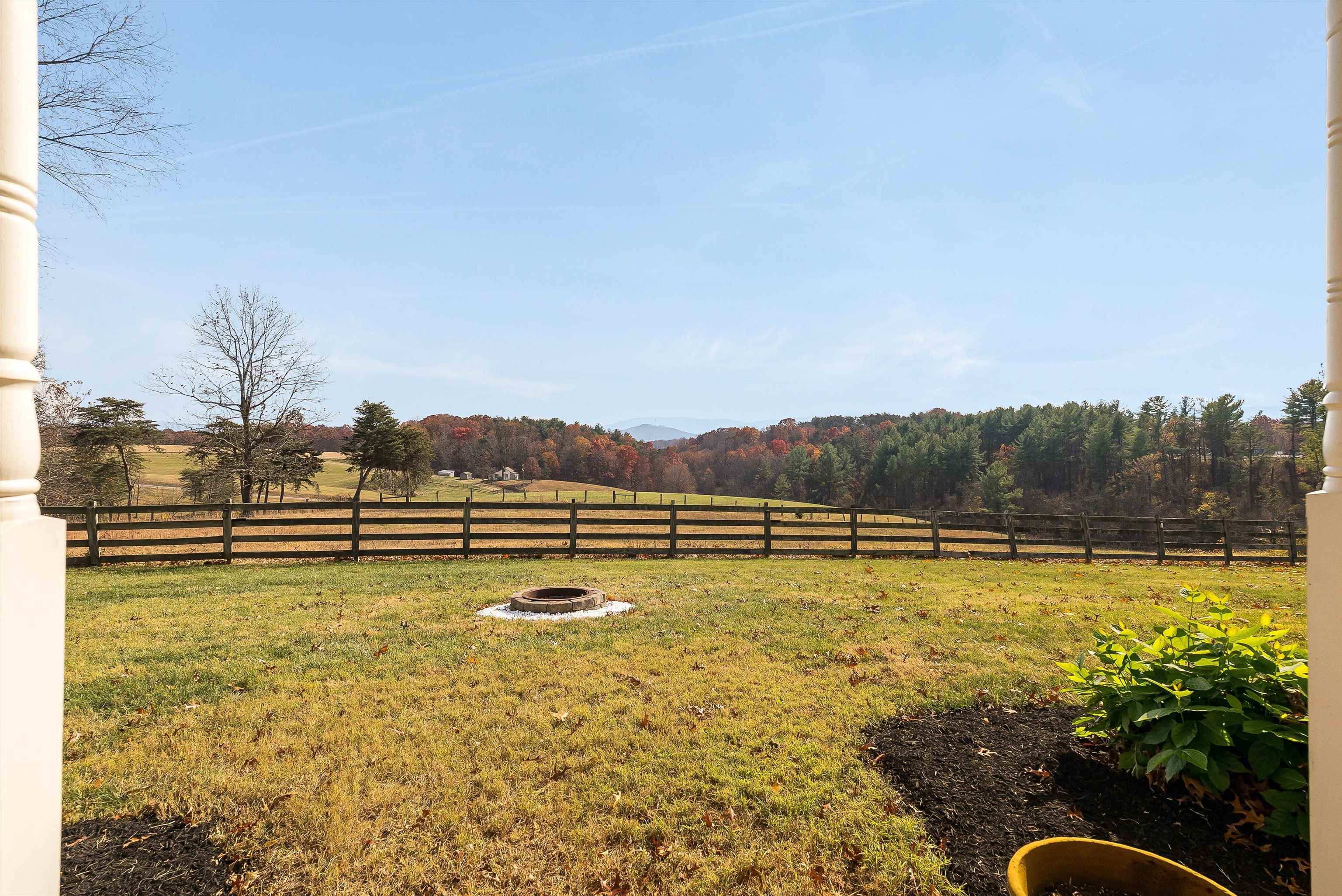 746 CHRISTIANS CREEK RD