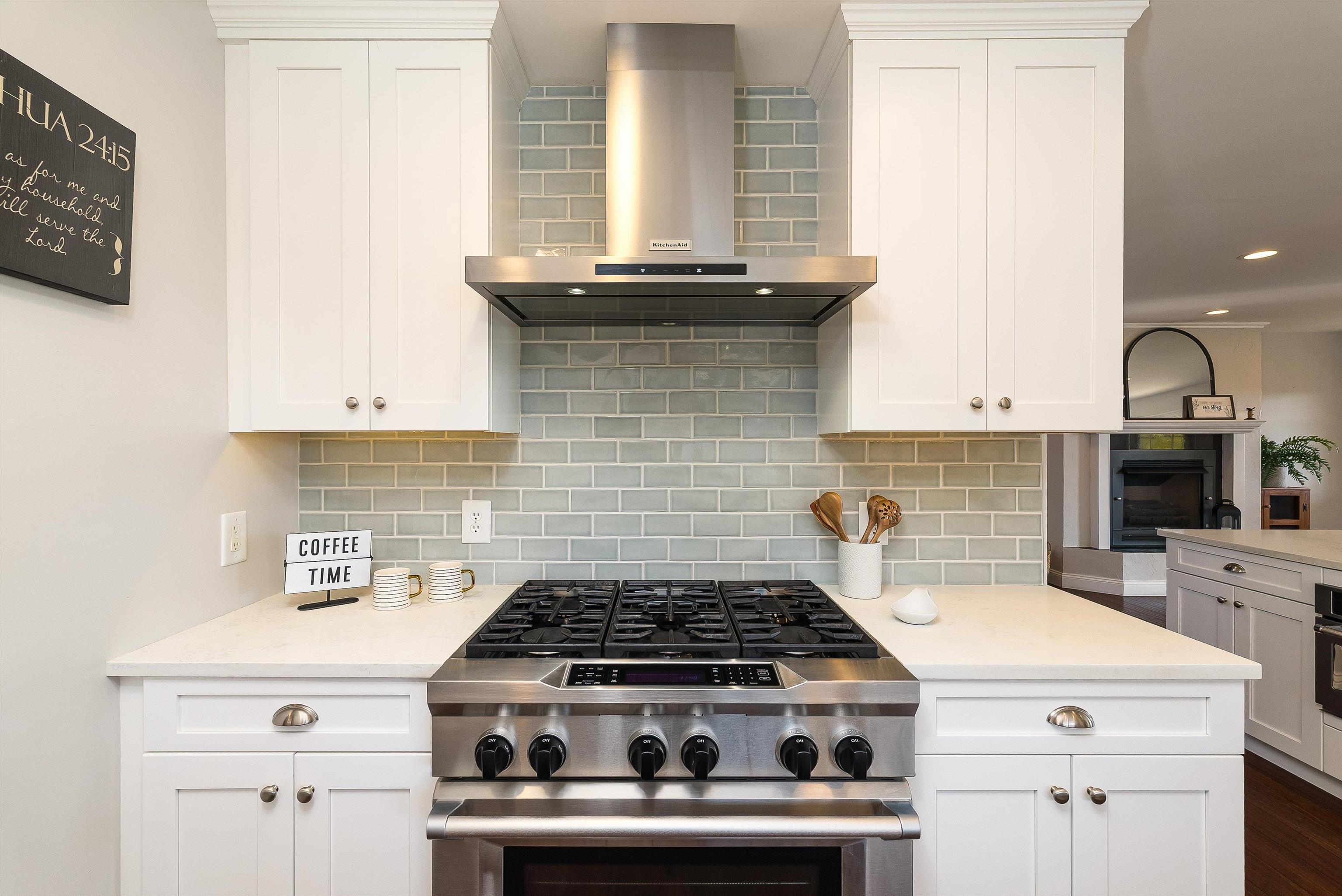 746 CHRISTIANS CREEK RD