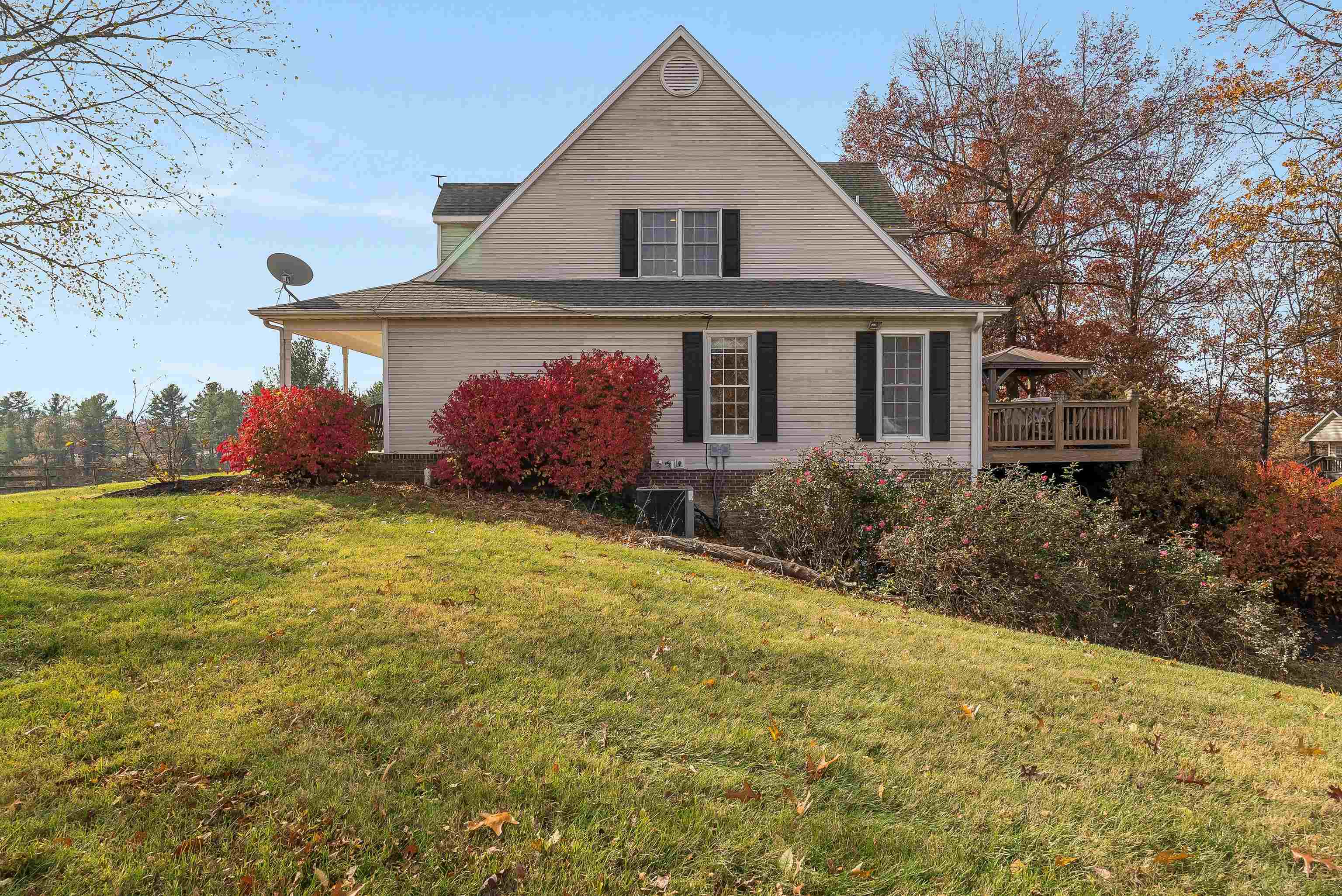 746 CHRISTIANS CREEK RD