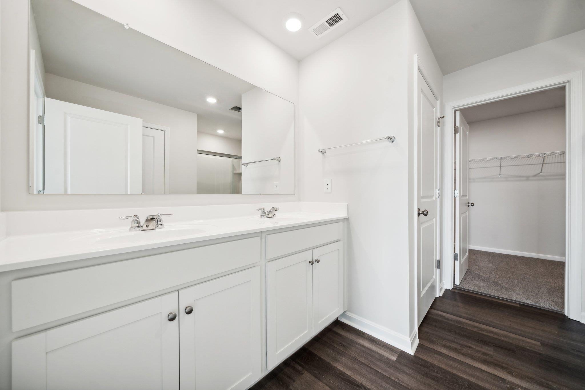 104 MEADOW RIDGE WAY