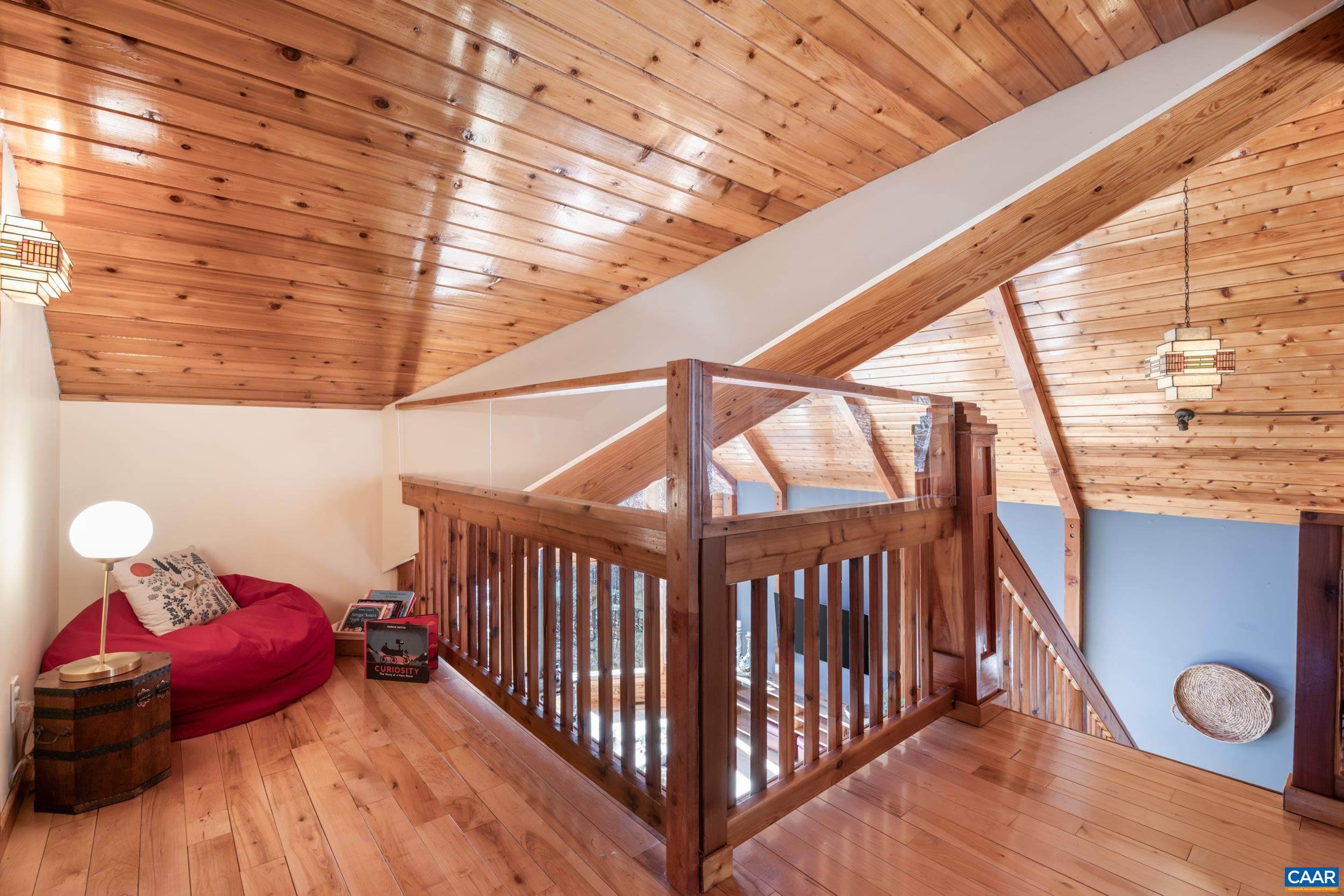 6696 HIGHLANDER WAY