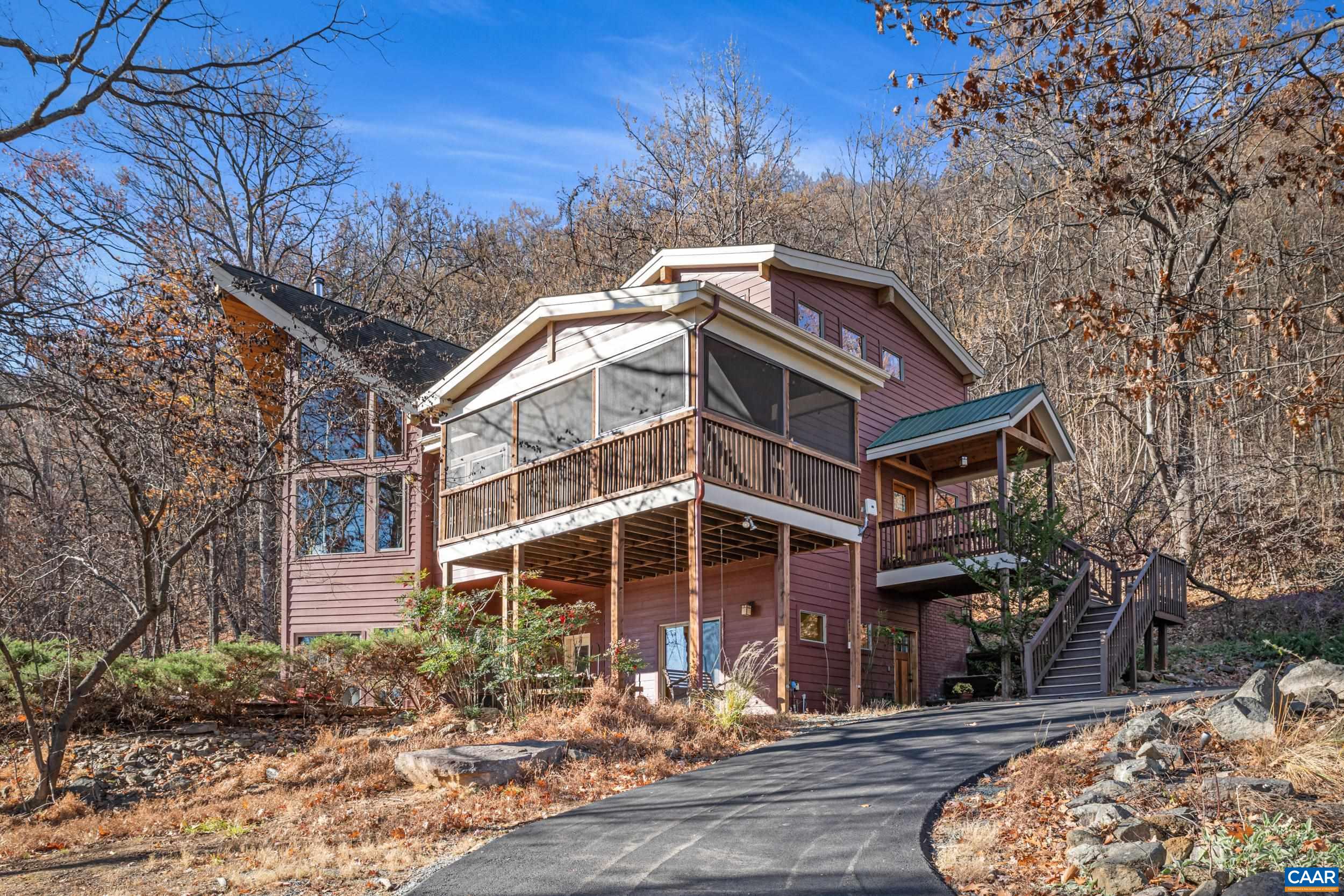 6696 HIGHLANDER WAY