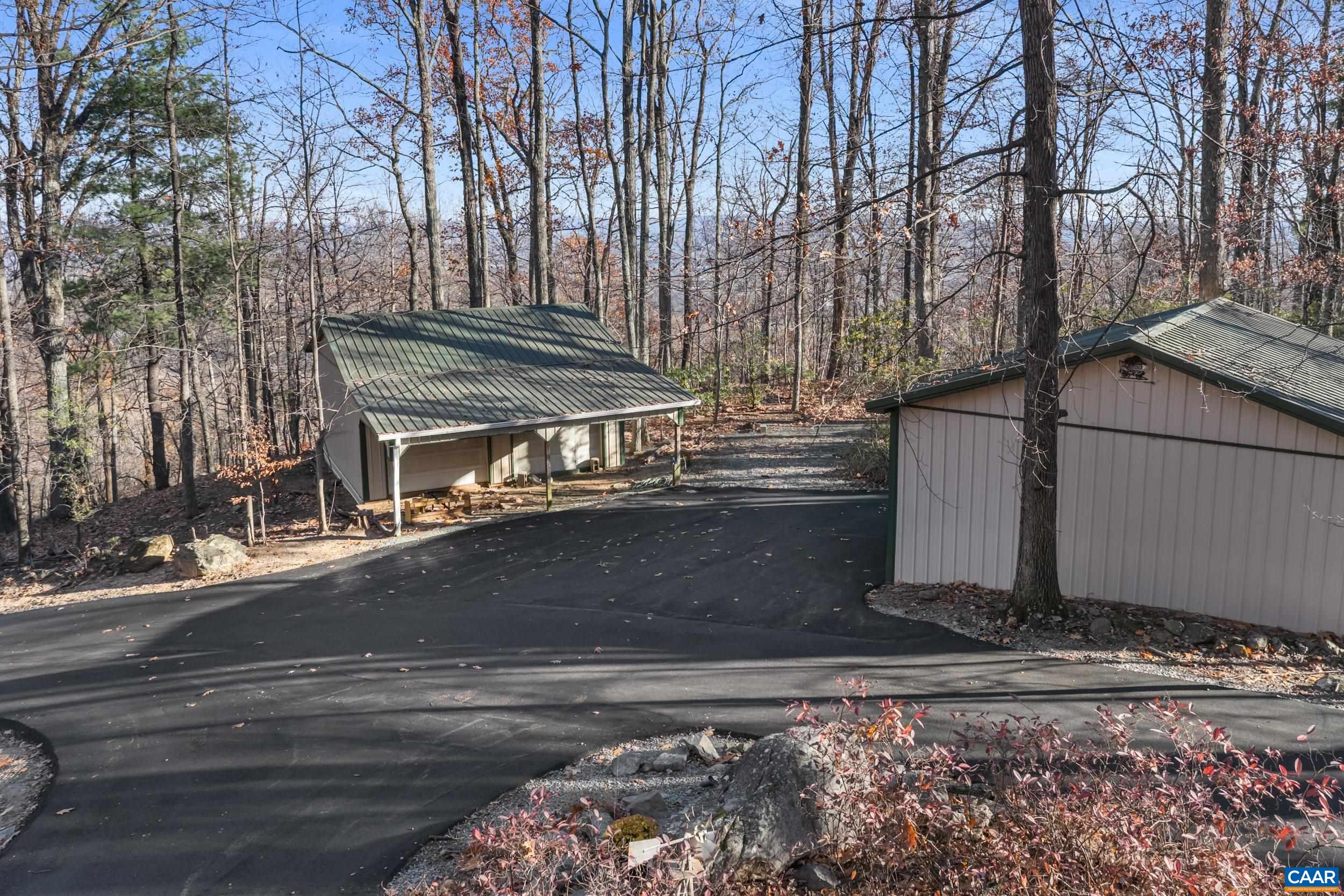 6696 HIGHLANDER WAY