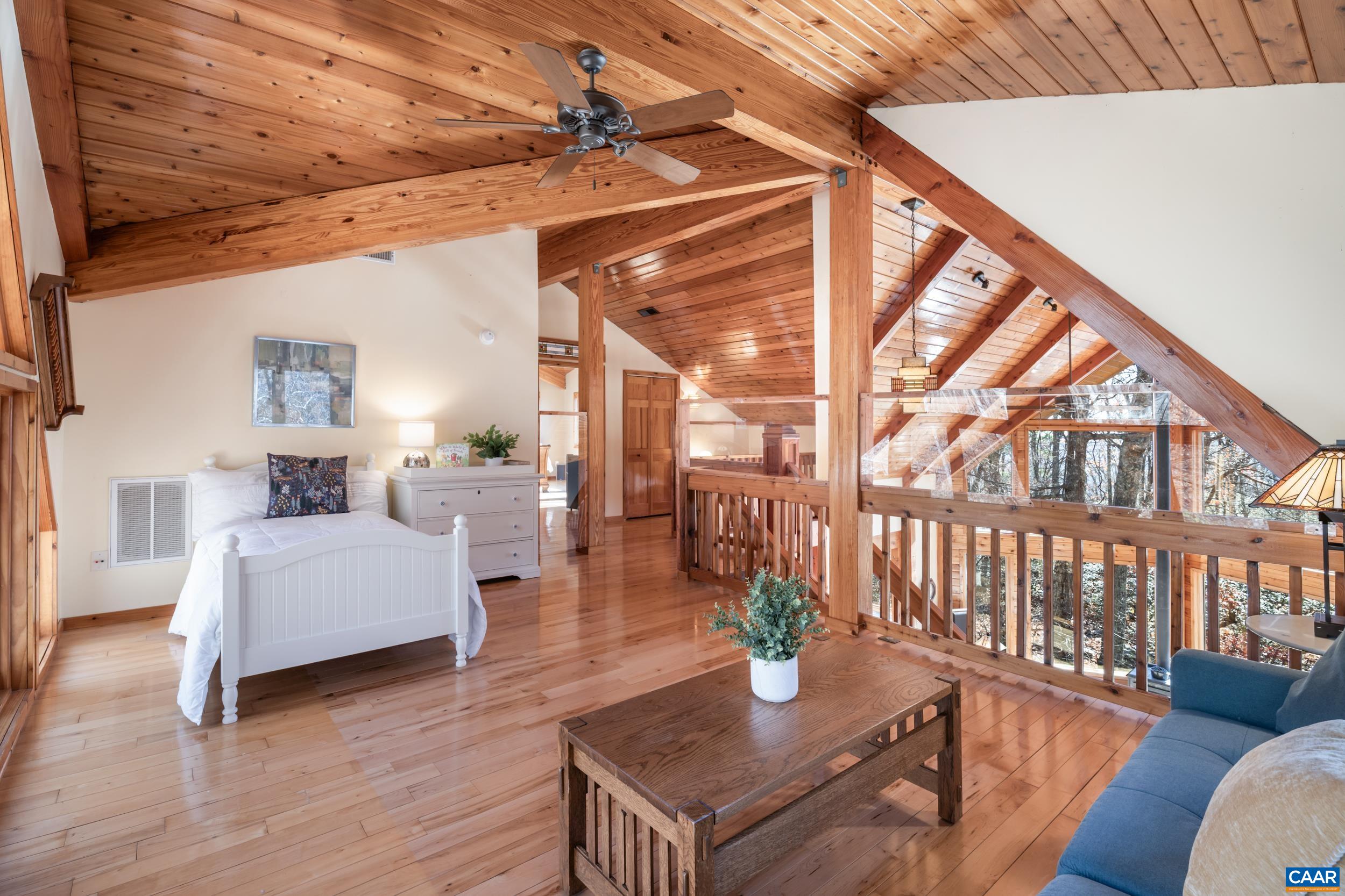 6696 HIGHLANDER WAY