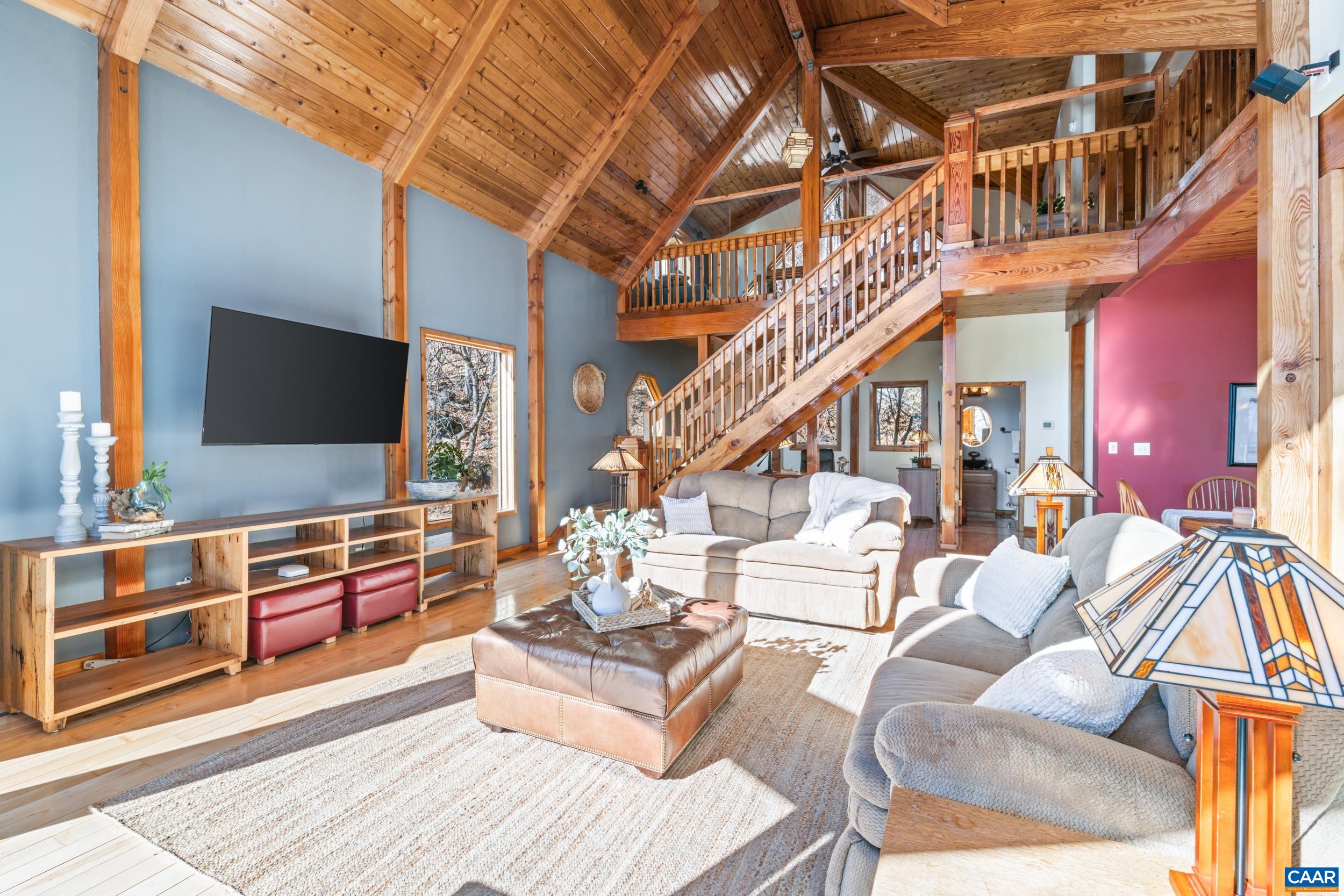 6696 HIGHLANDER WAY