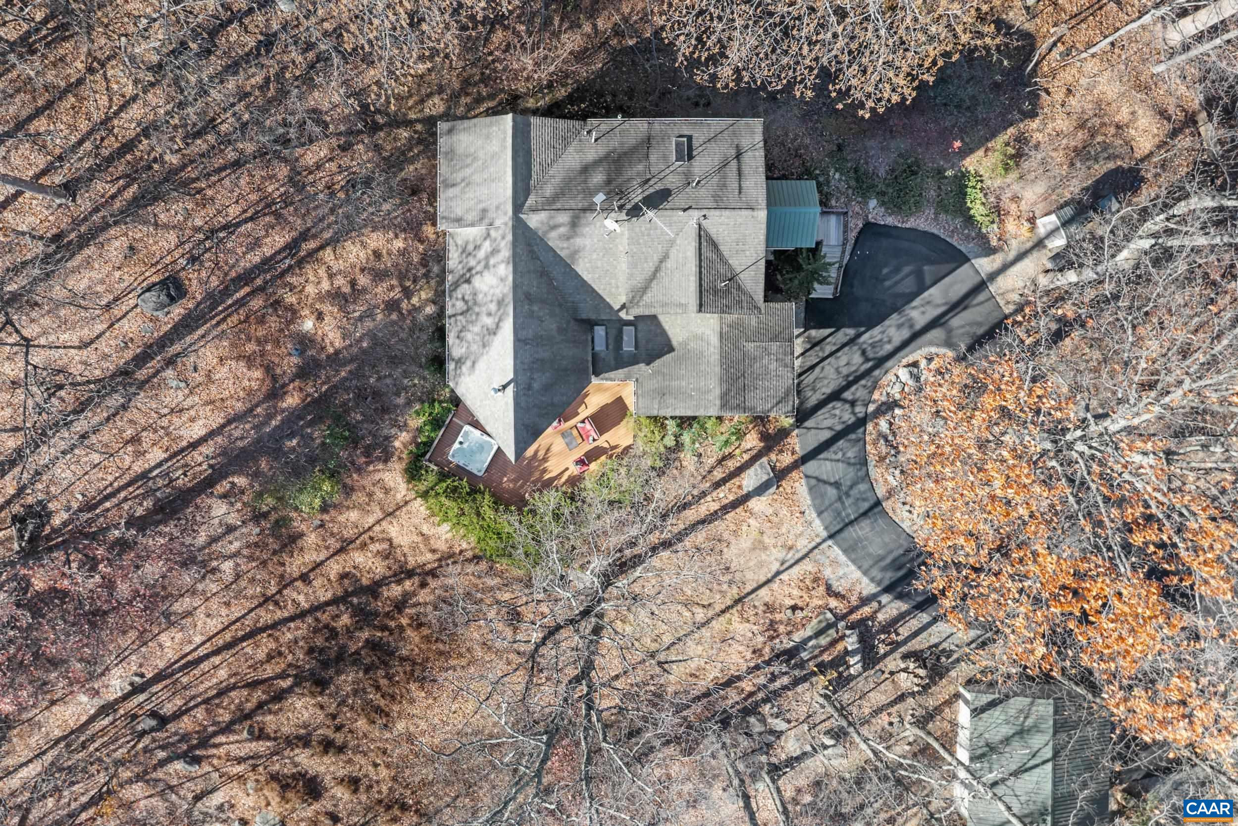 6696 HIGHLANDER WAY
