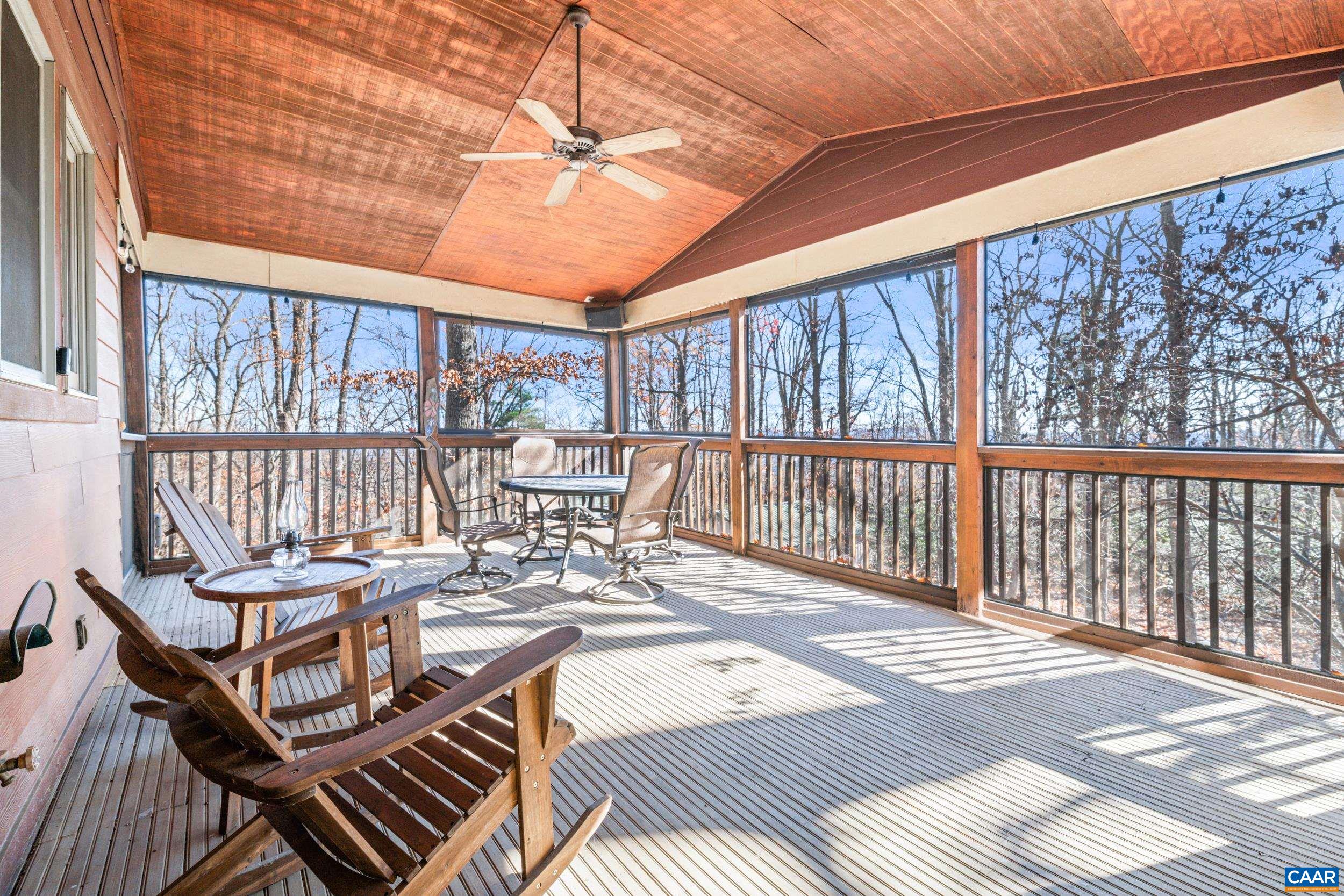 6696 HIGHLANDER WAY