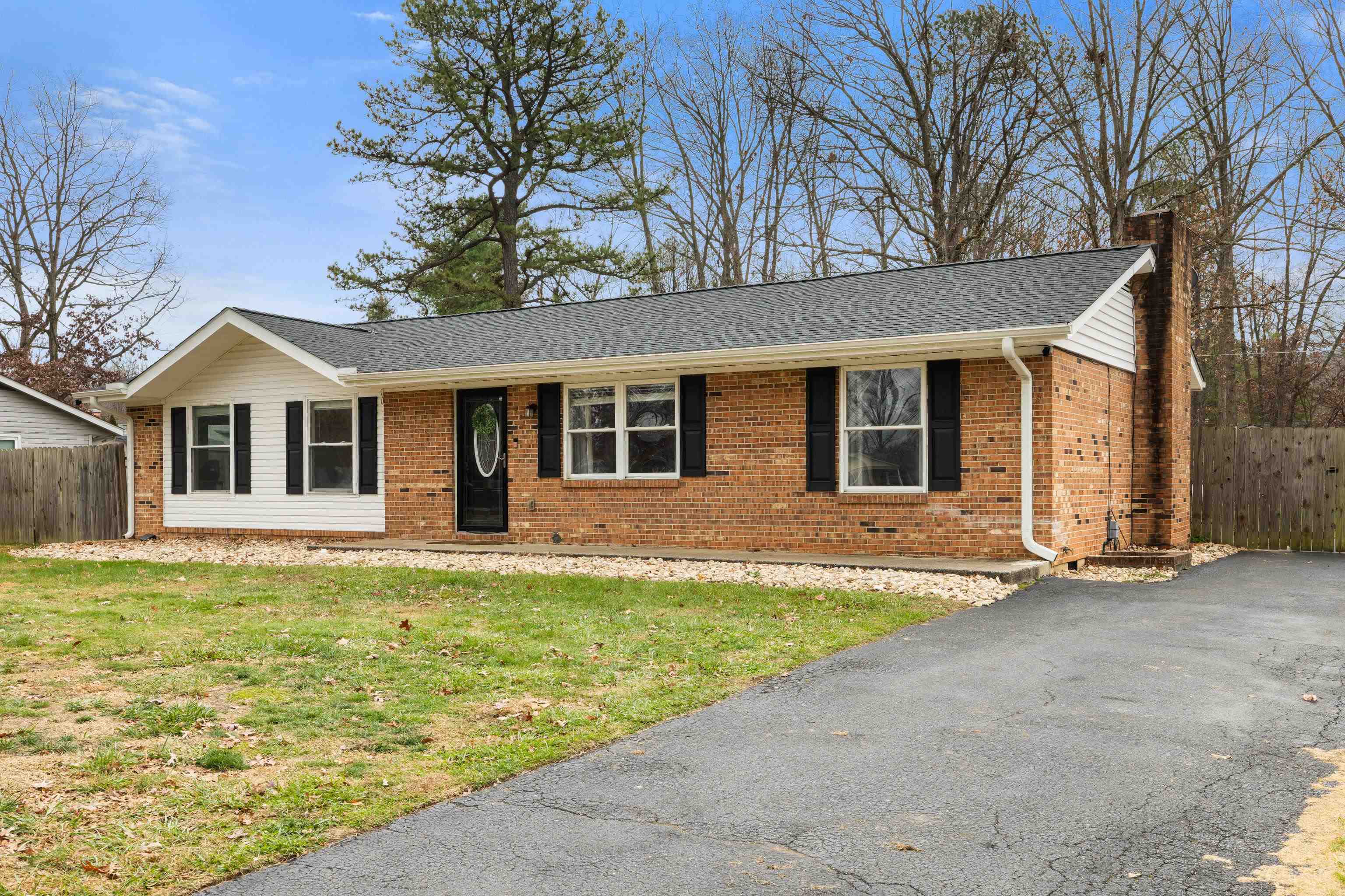 77 GREENWAY RD