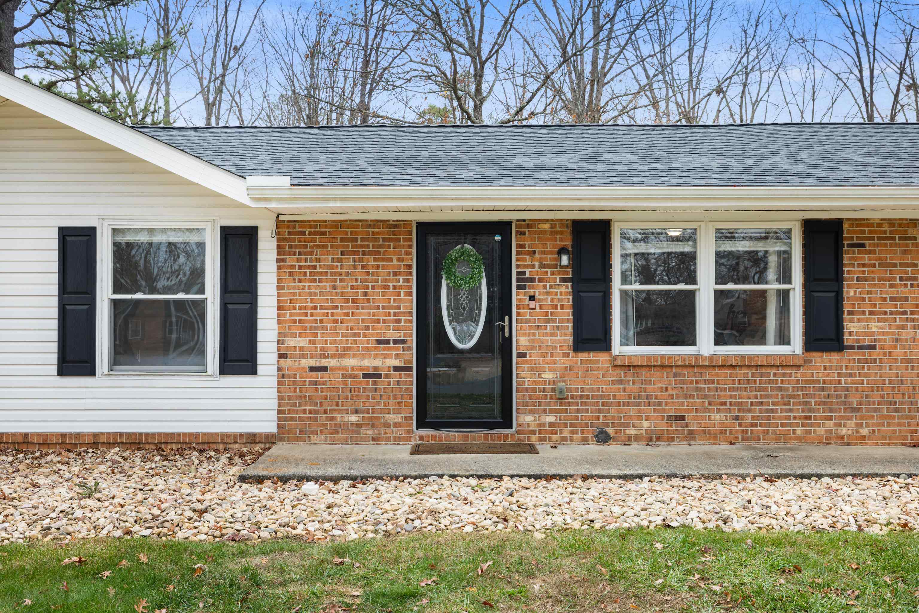 77 GREENWAY RD