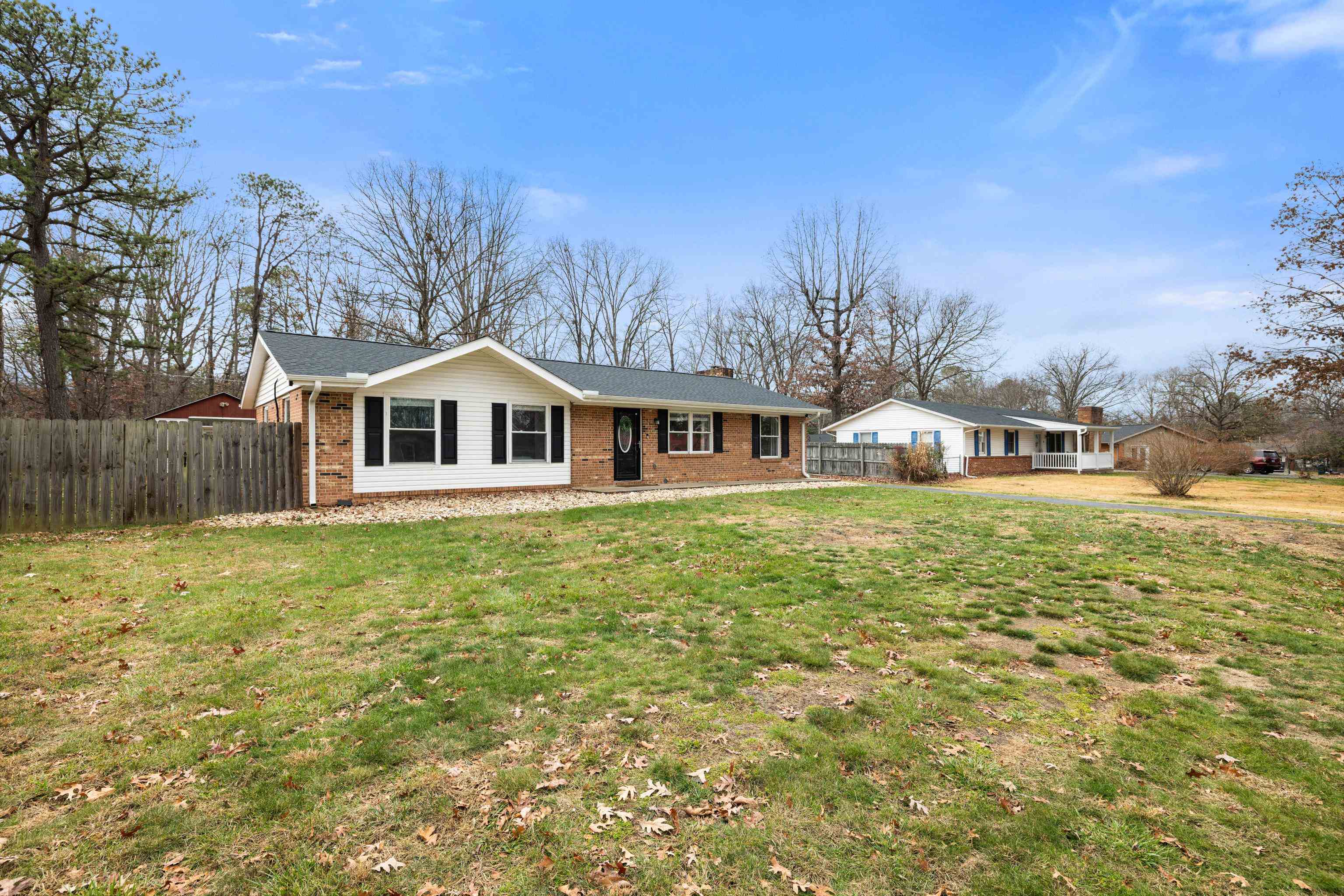77 GREENWAY RD