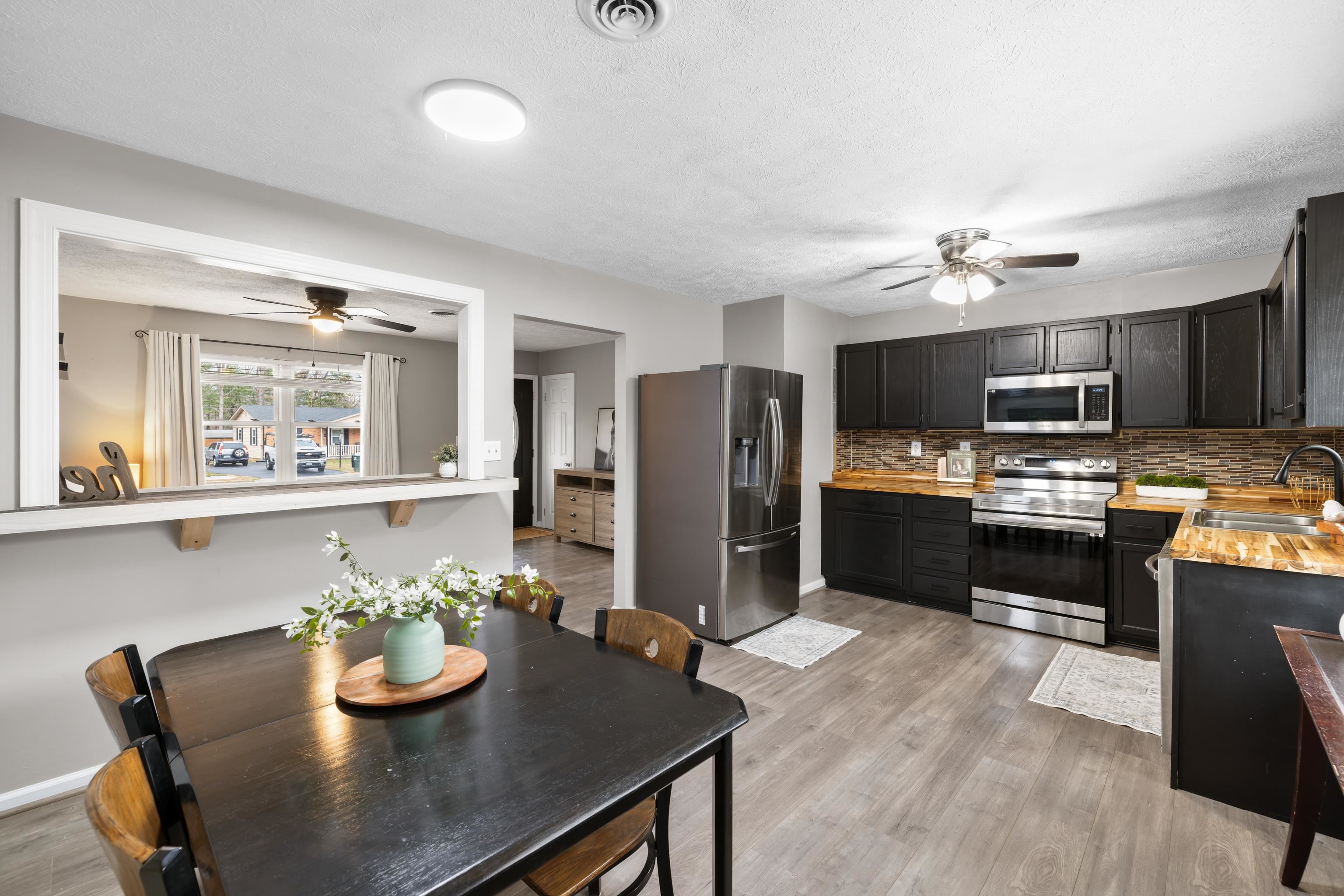 77 GREENWAY RD