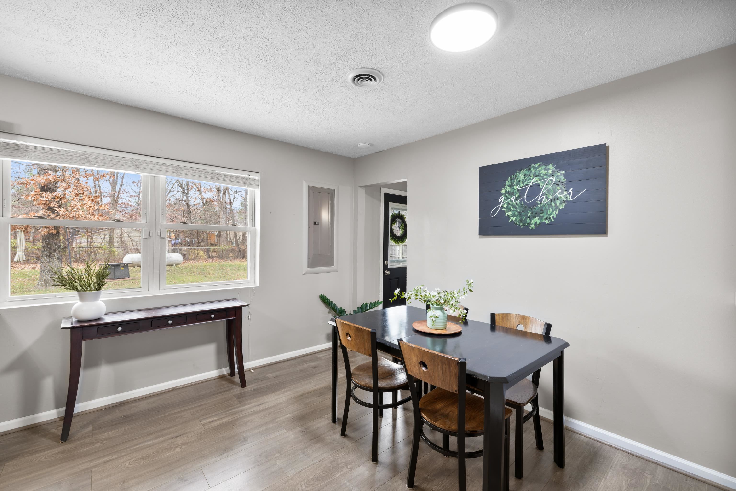 77 GREENWAY RD