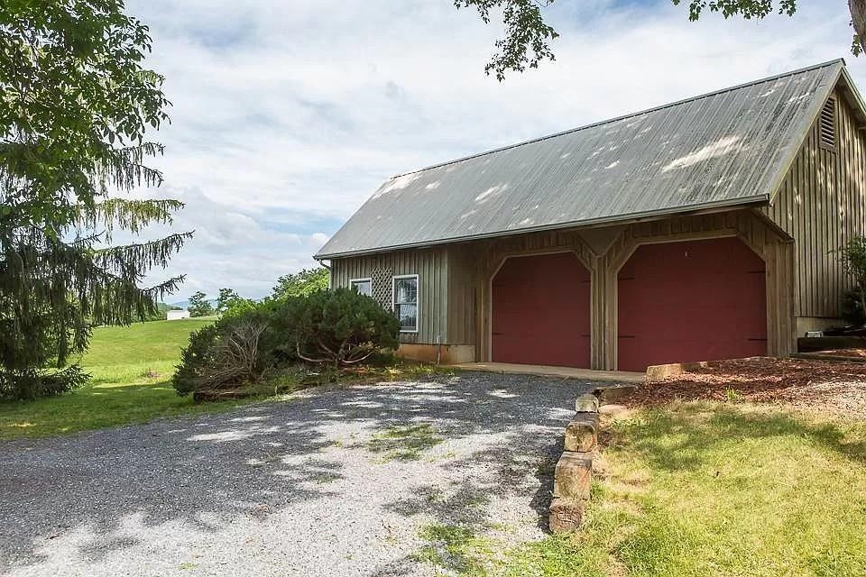 163 PLEASANT VIEW RD