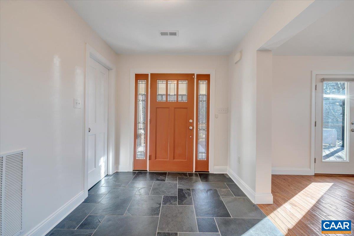 780 DRY BRIDGE RD