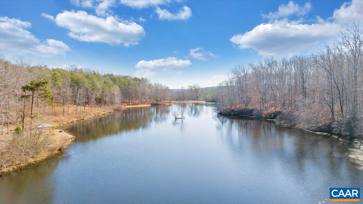 780 DRY BRIDGE RD