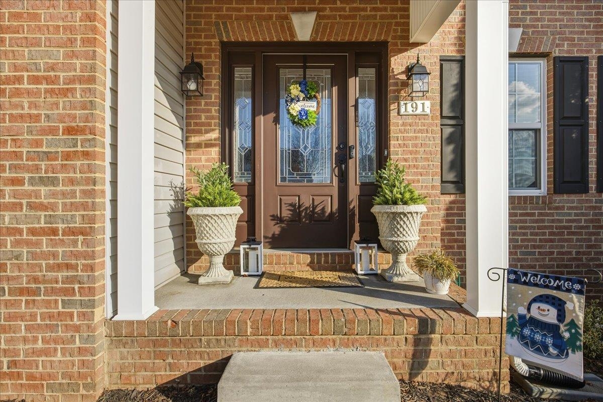 191 EISENHOWER DR