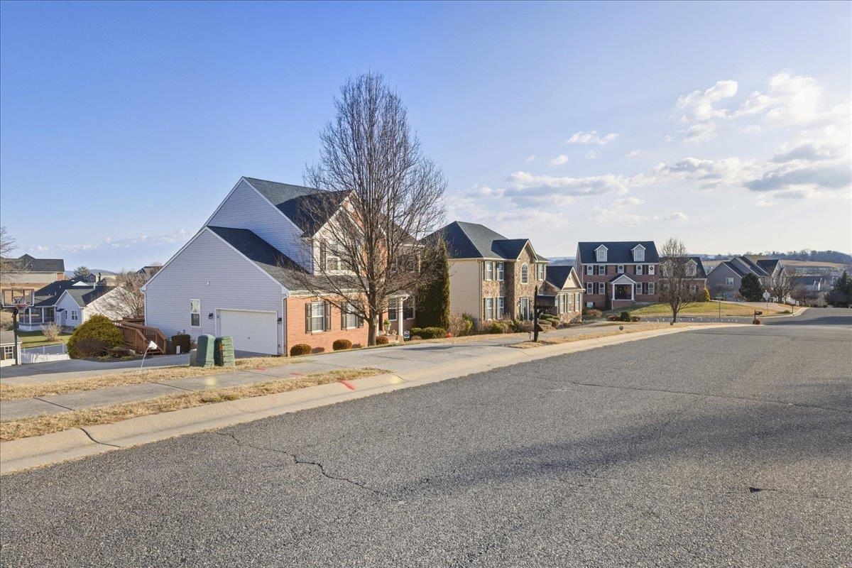 191 EISENHOWER DR