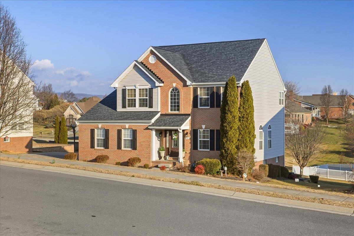 191 EISENHOWER DR