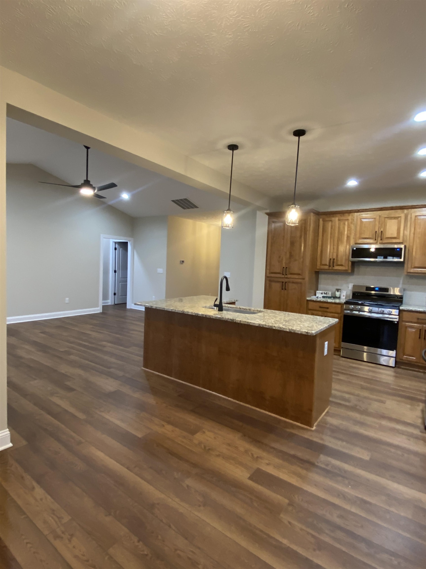 128 FALL RIDGE DR