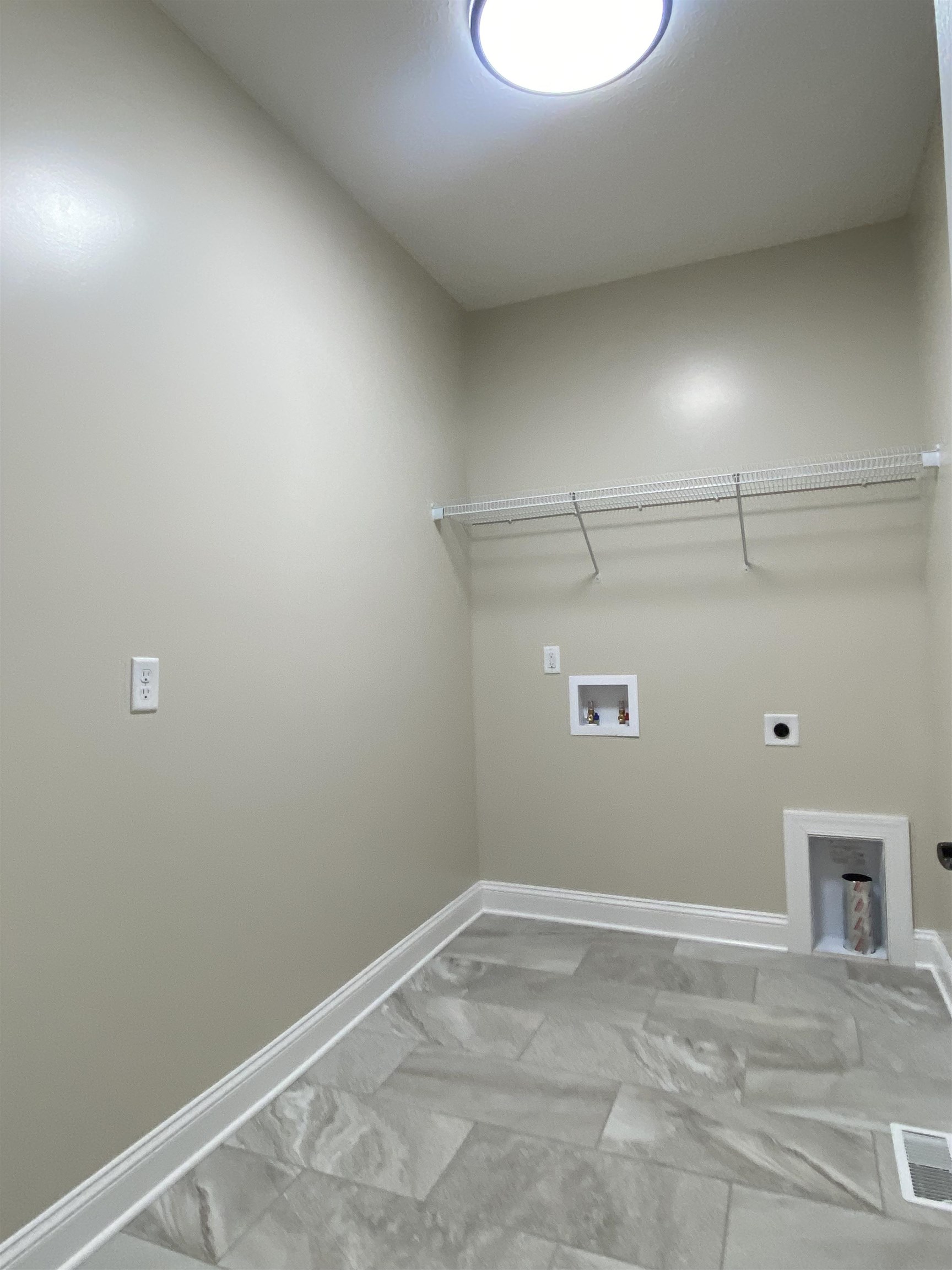 128 FALL RIDGE DR