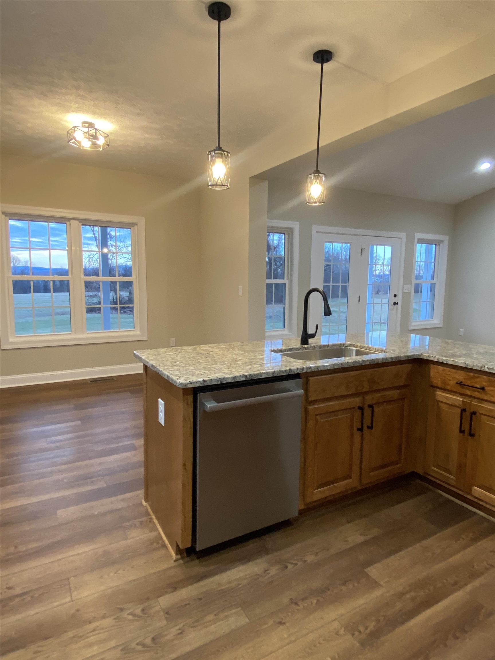 128 FALL RIDGE DR