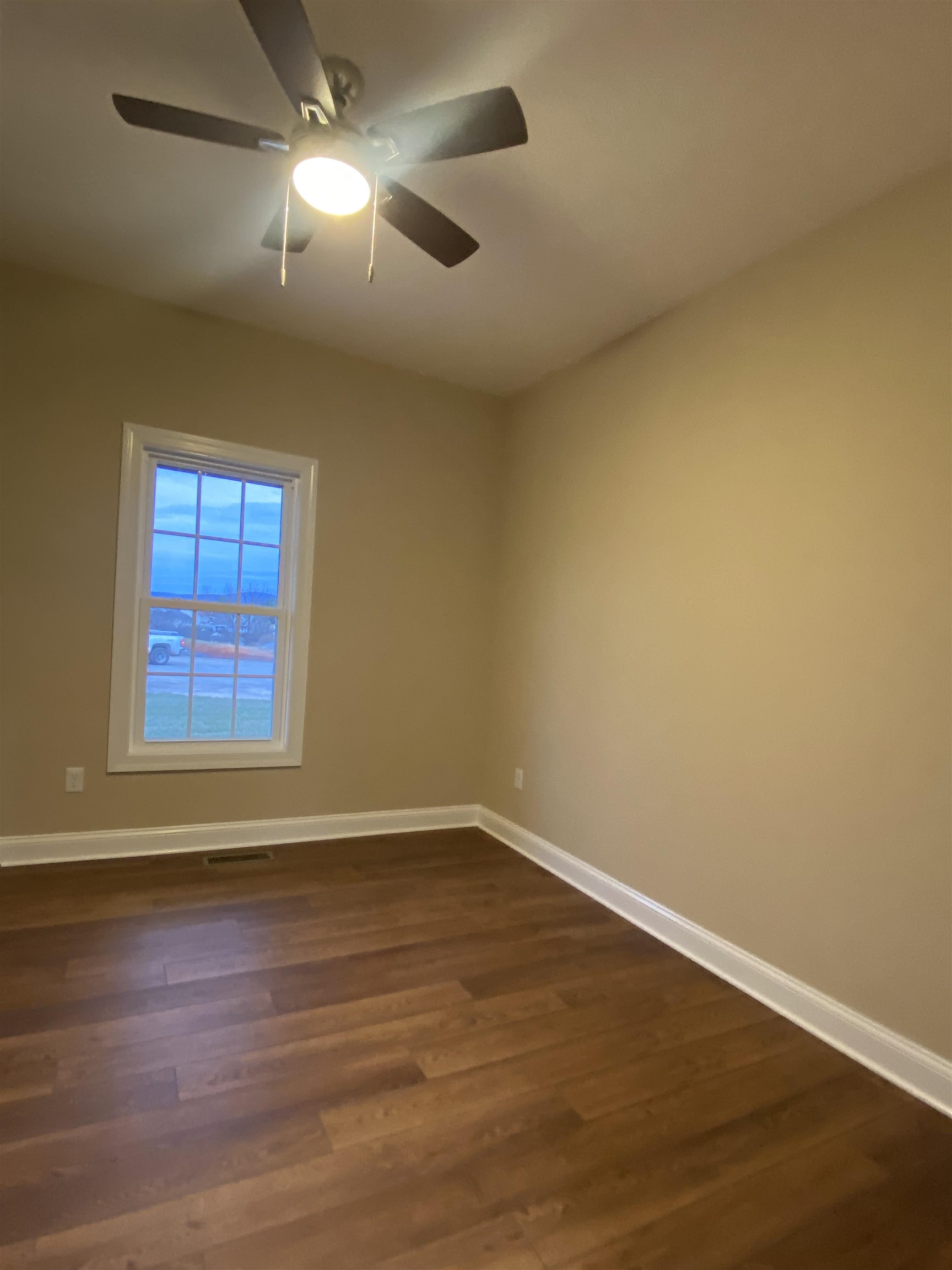 128 FALL RIDGE DR
