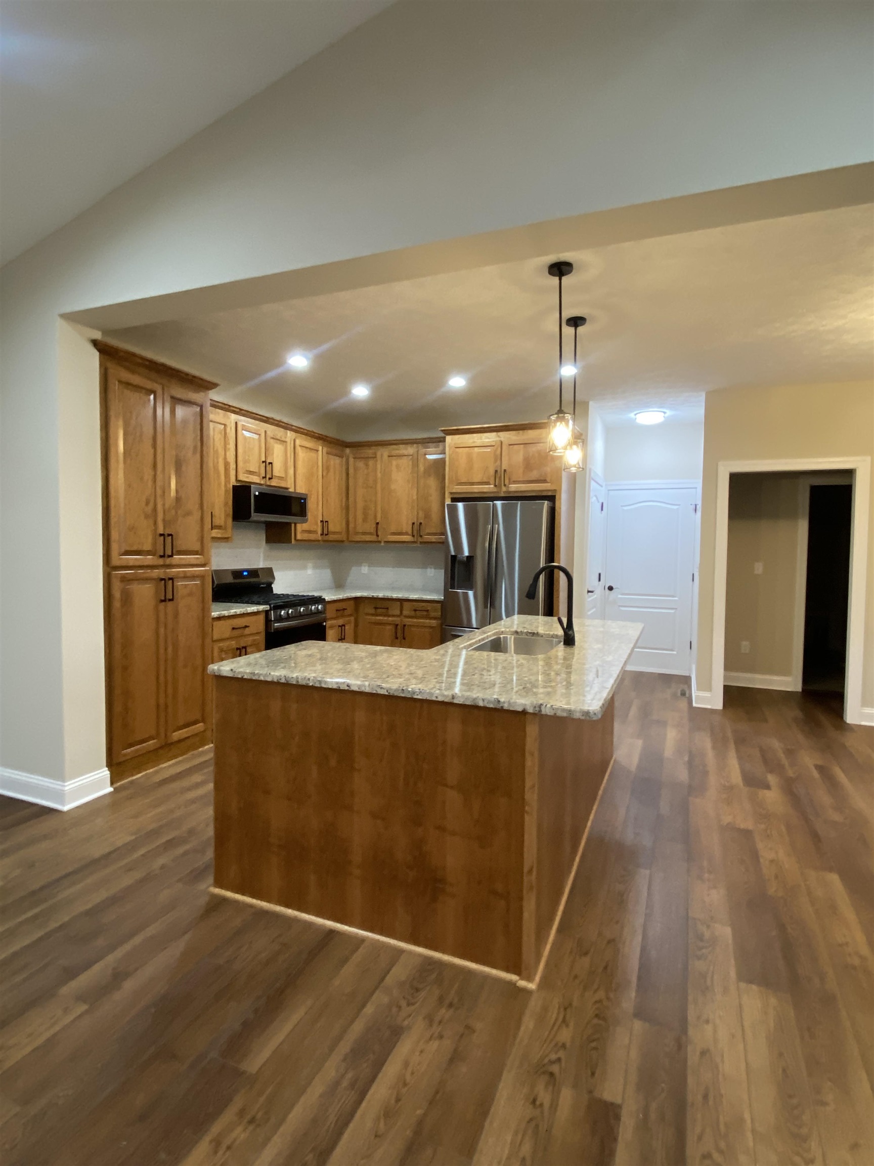 128 FALL RIDGE DR