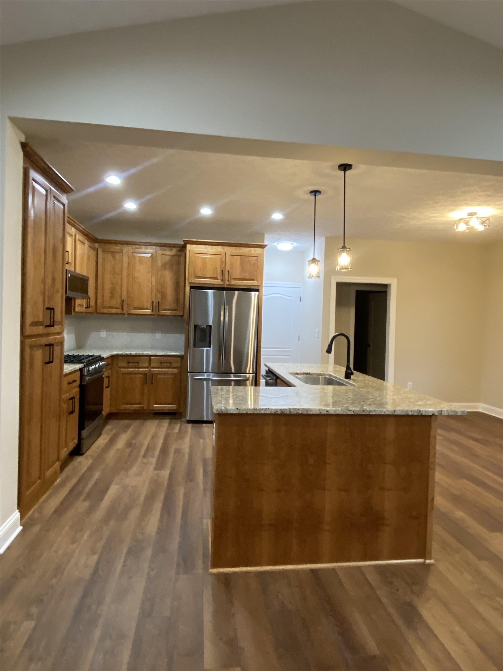 128 FALL RIDGE DR